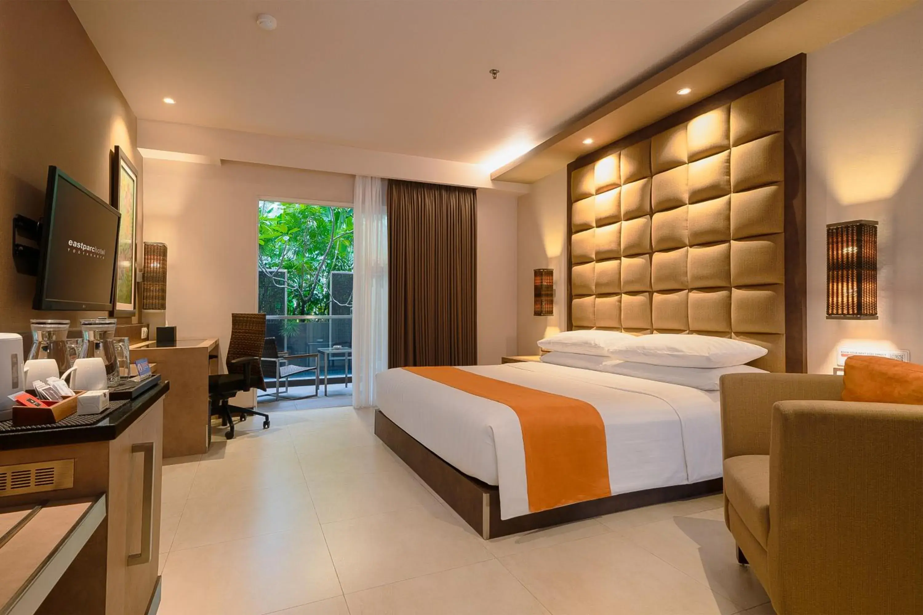 Bedroom, Bed in Eastparc Hotel Yogyakarta Bedroom, Bed in Eastparc Hotel Yogyakarta