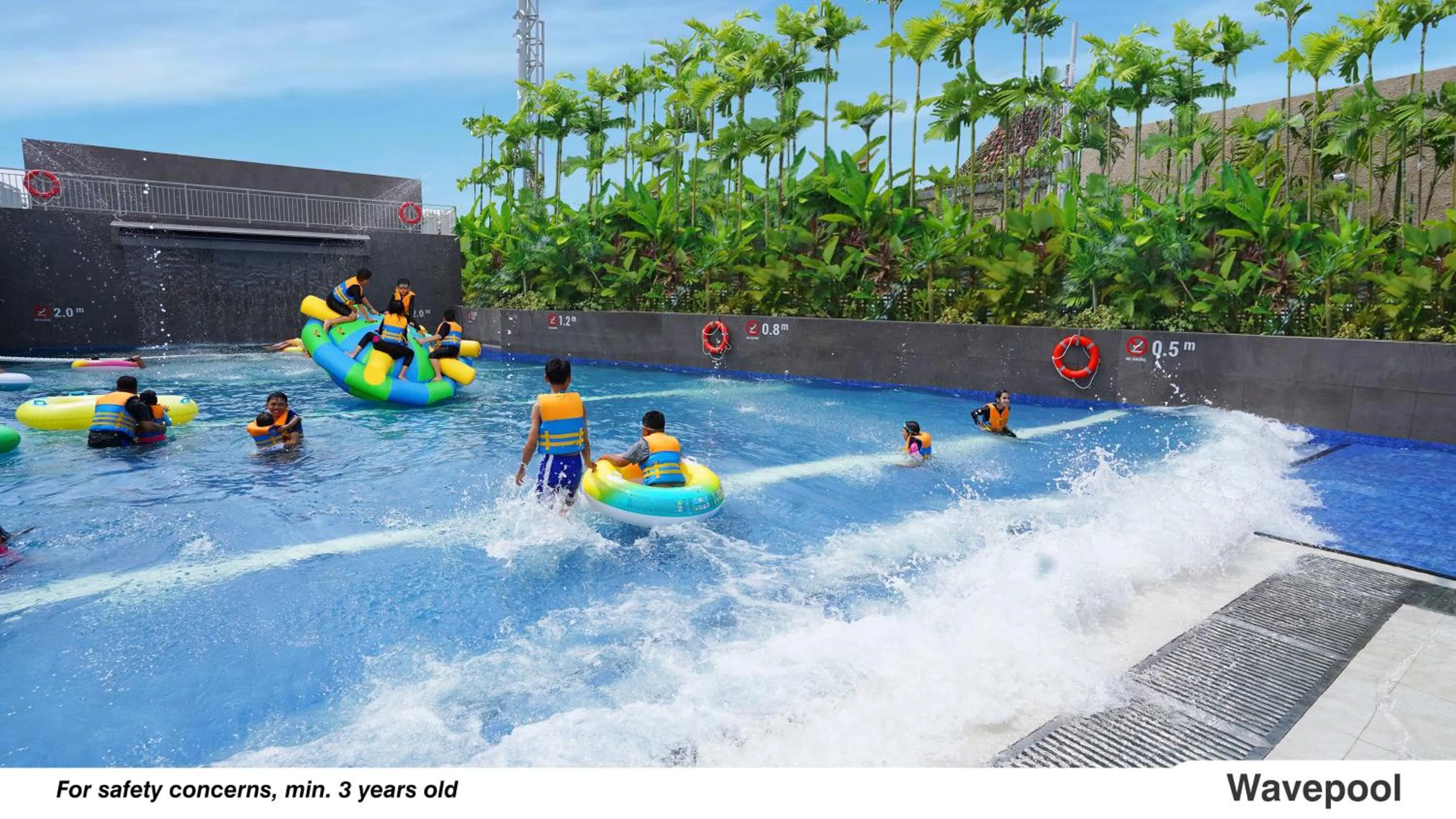 Aqua park in Eastparc Hotel Yogyakarta