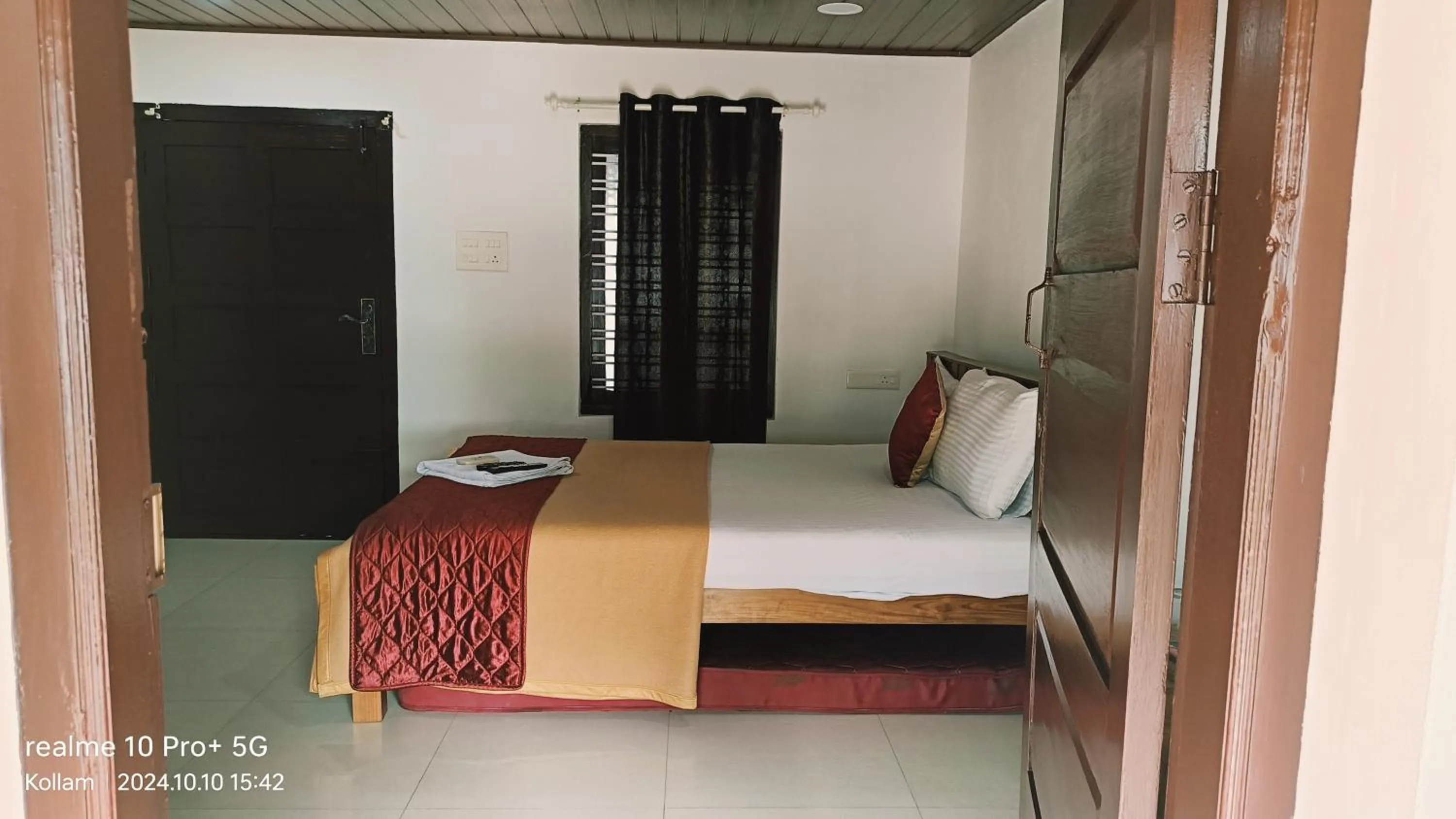Bed in Ripples Backwater Resort, Kollam