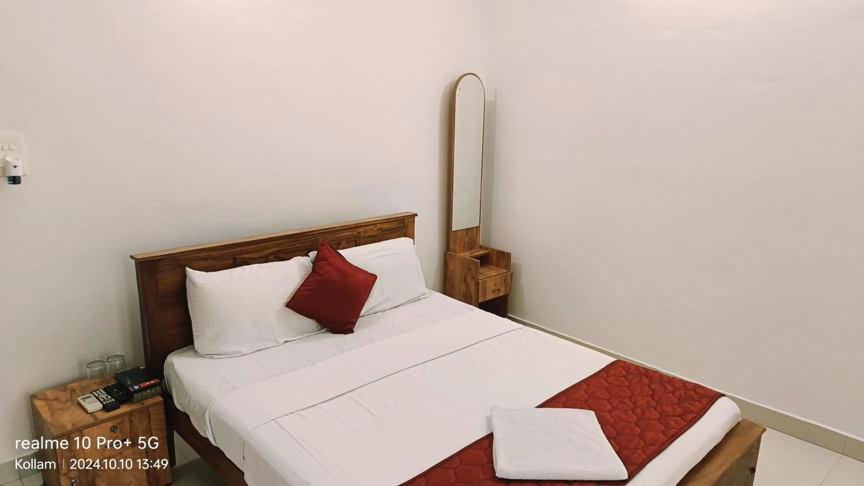 Bed in Ripples Backwater Resort, Kollam
