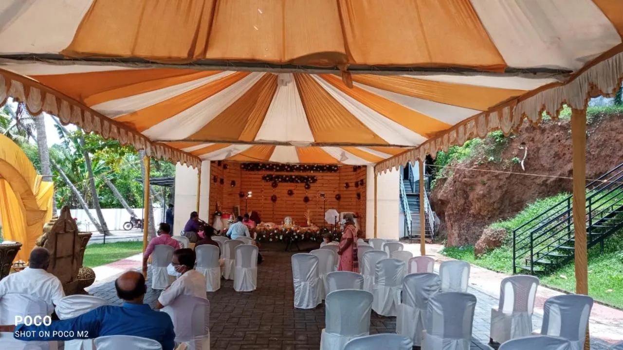 Restaurant/places to eat in Ripples Backwater Resort, Kollam