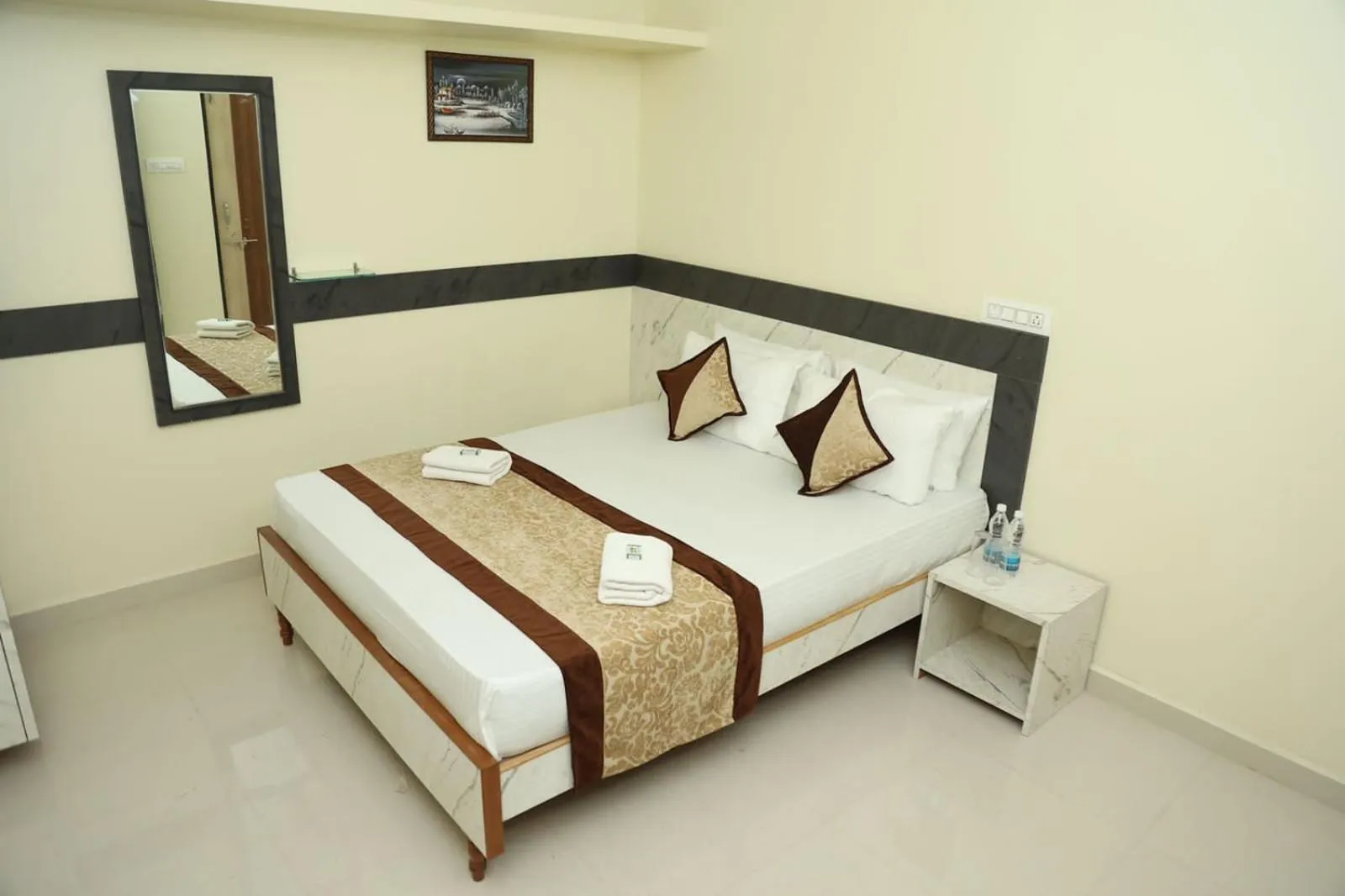 Bed in M R Residency Belagavi