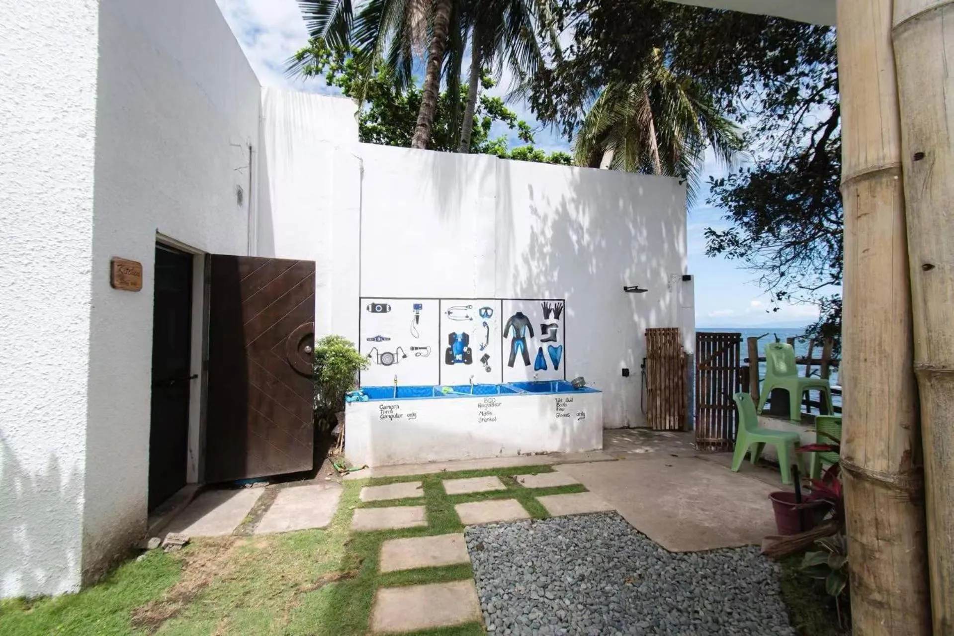 Diving in E-Fun Dive Resort