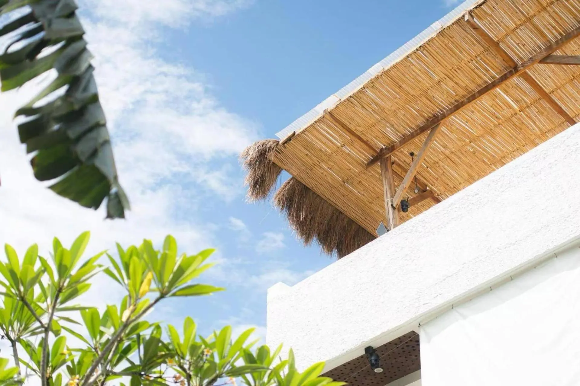 Property building in E-Fun Dive Resort