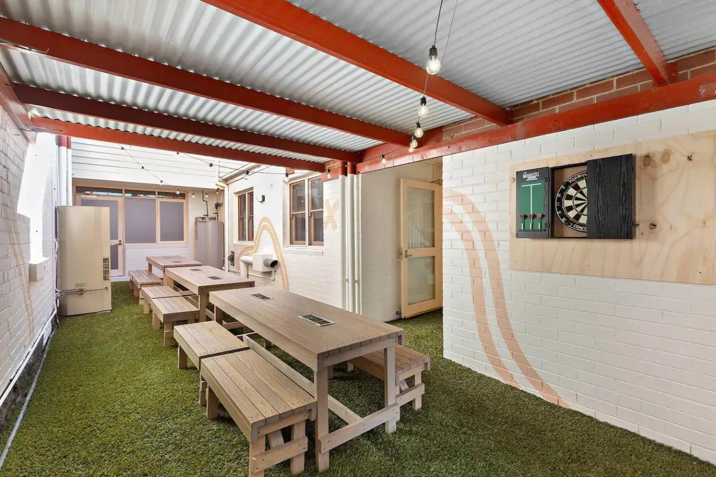 Darts in Fitzroy Private Rooms - 132 Nicholson Homestay