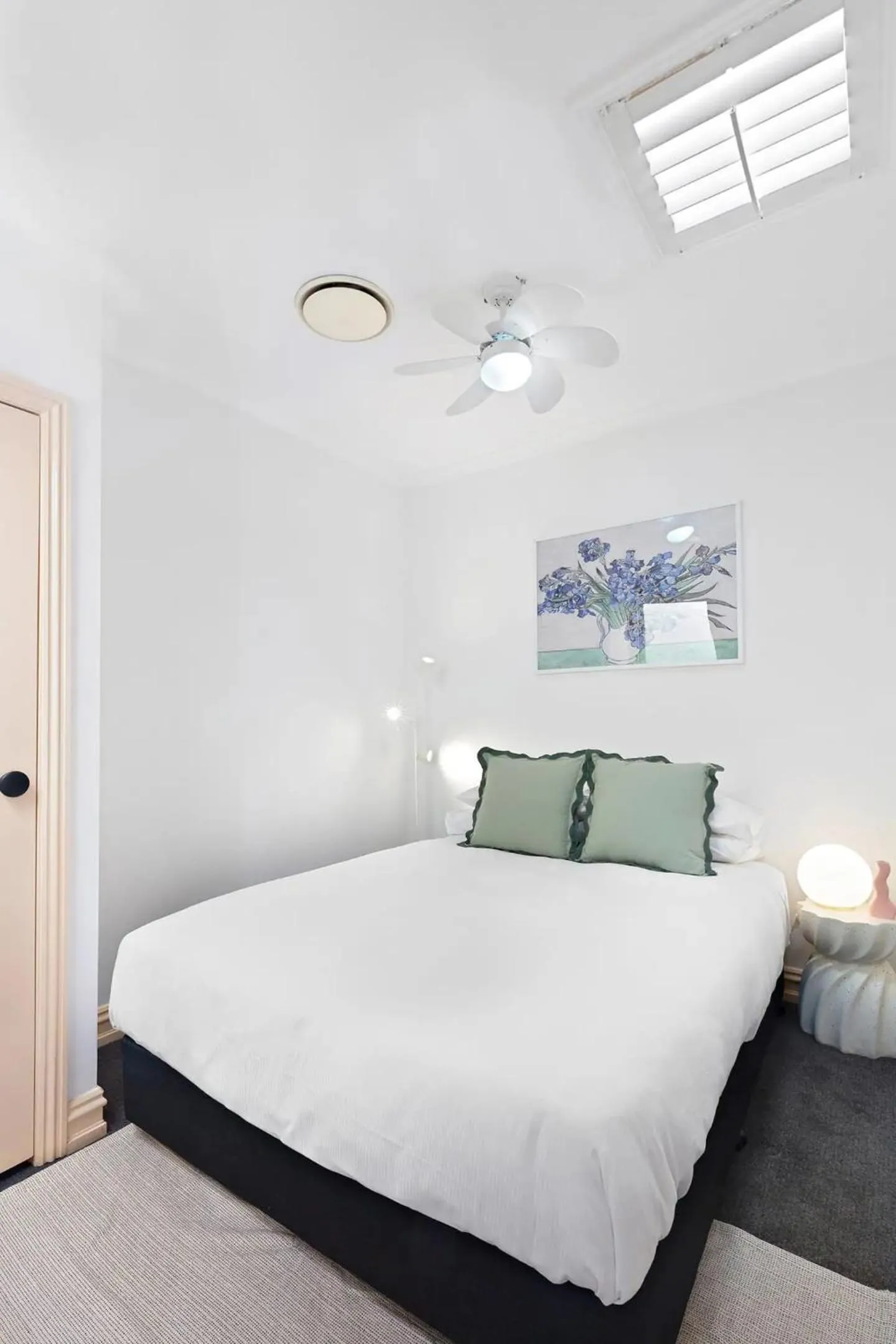 Bed in Fitzroy Private Rooms - 132 Nicholson Homestay