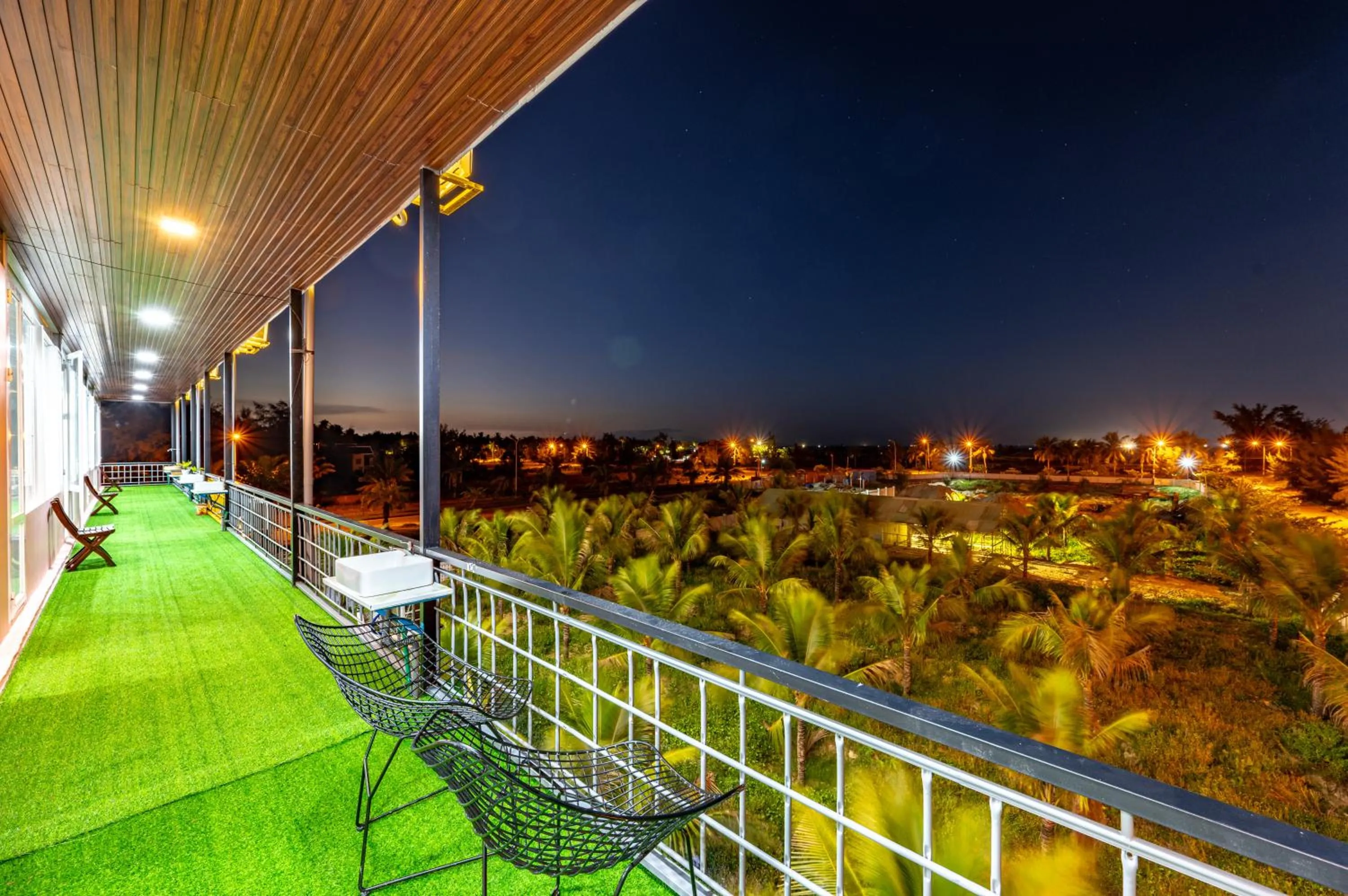 Night in Hestia HaMy Beach House