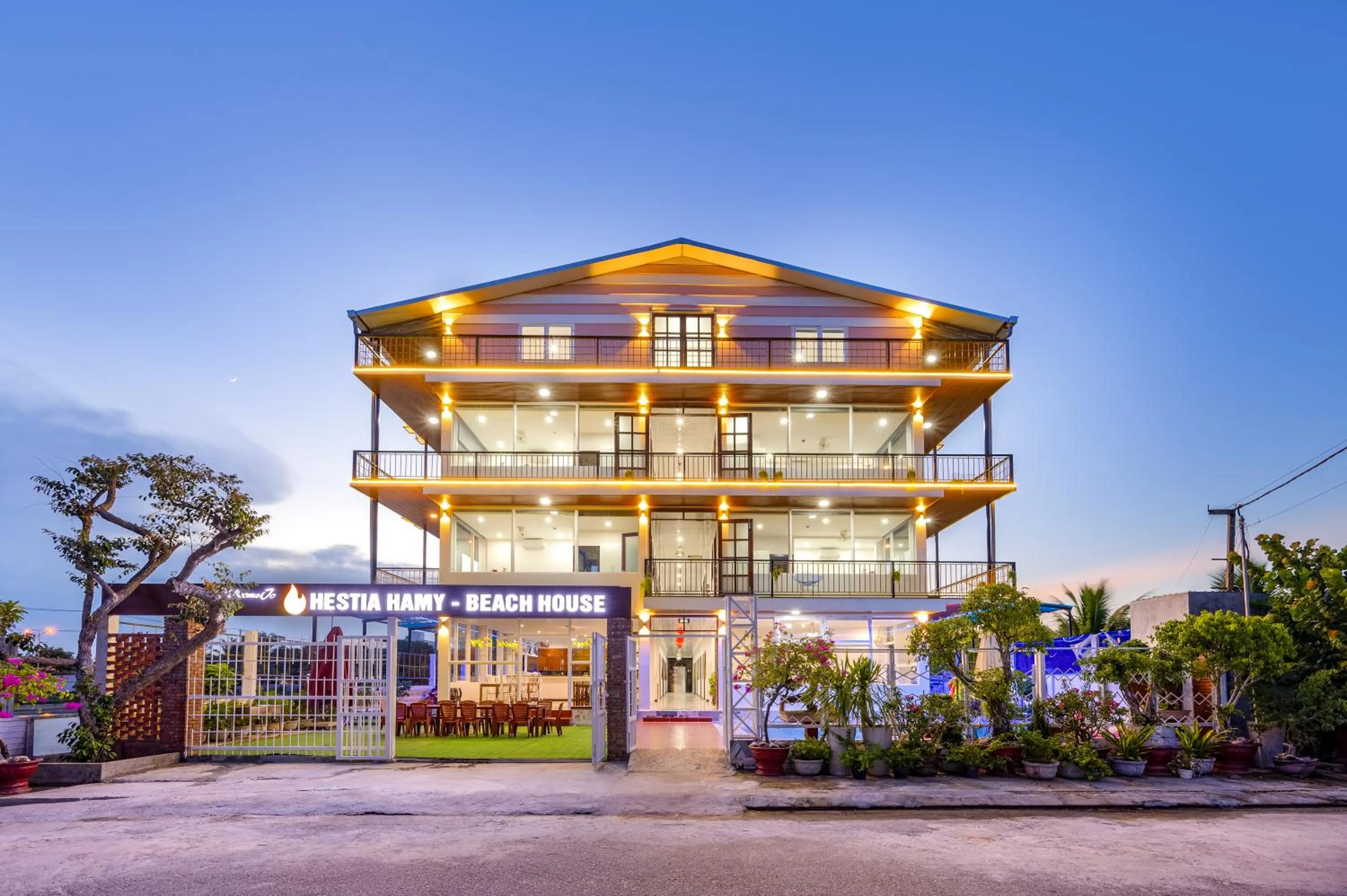 Property building in Hestia HaMy Beach House