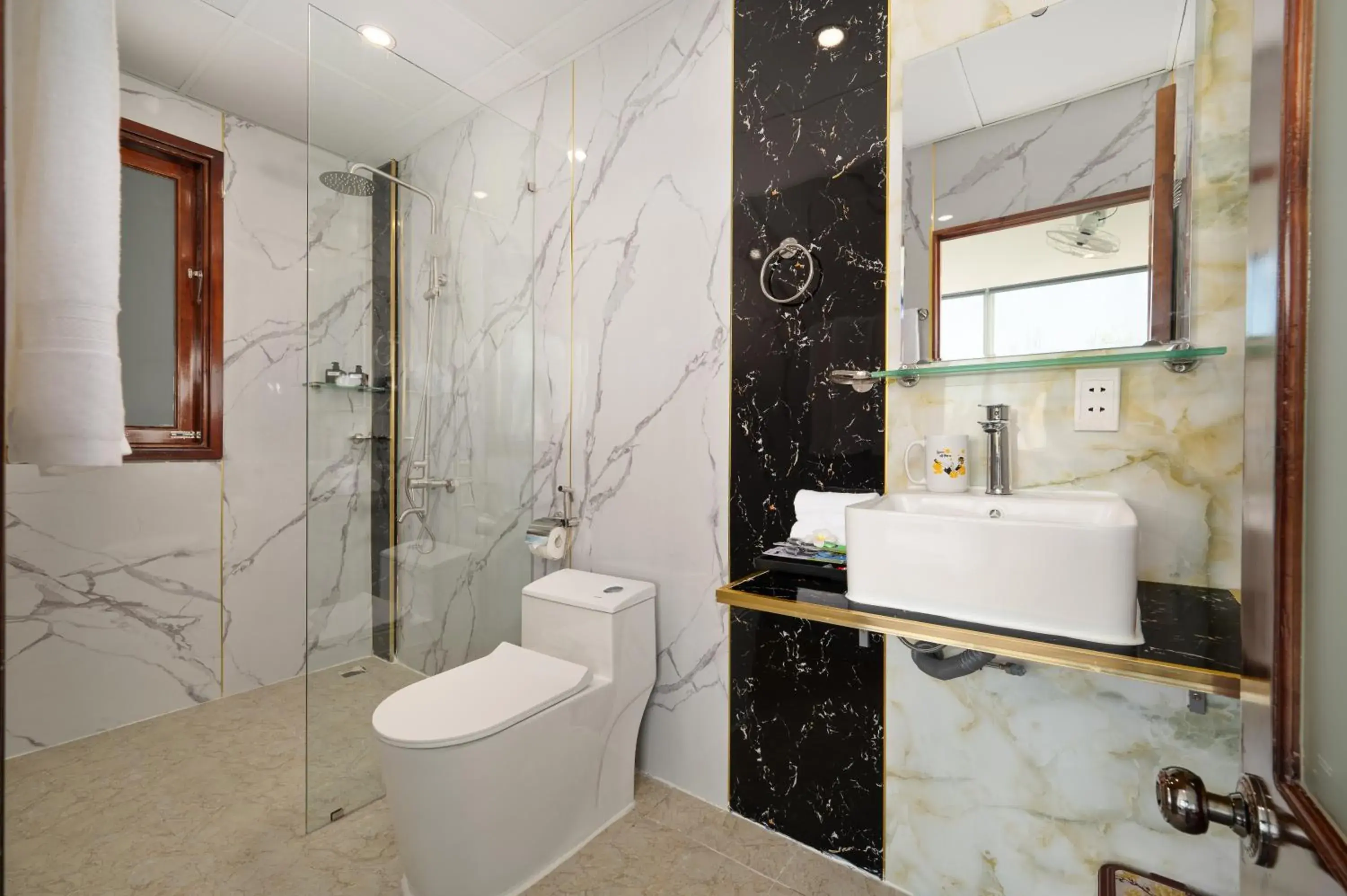 Shower in Hestia HaMy Beach House Shower in Hestia HaMy Beach House