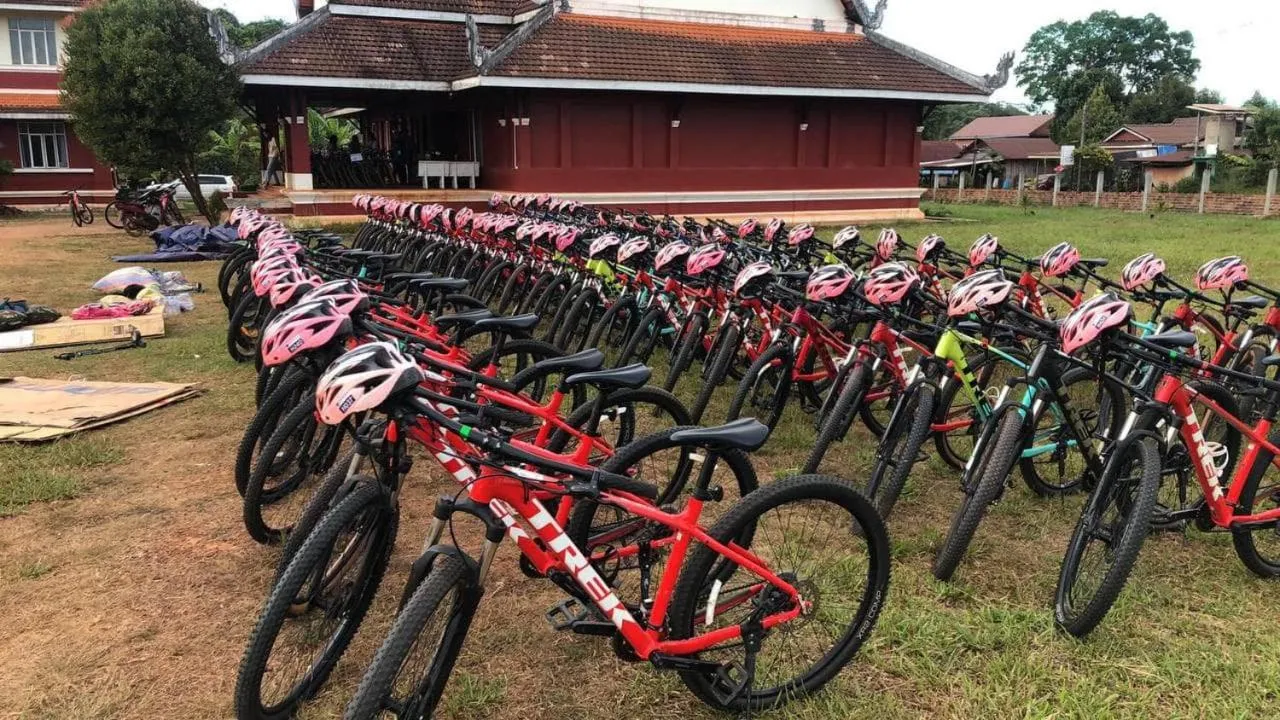 Cycling in Jianpuke Space Capsule Backpacker Hostel