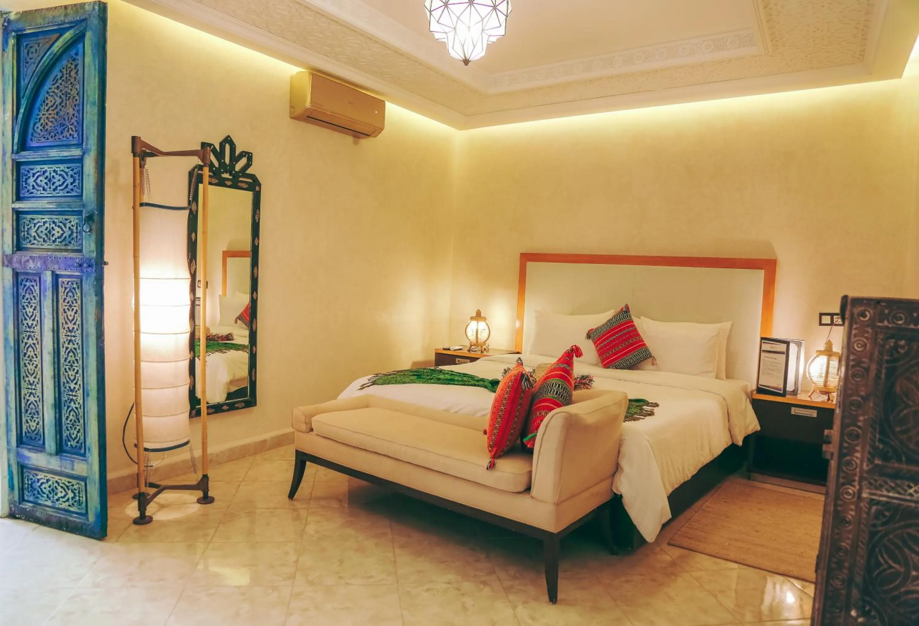 Bed in Riad Tislite & SPA