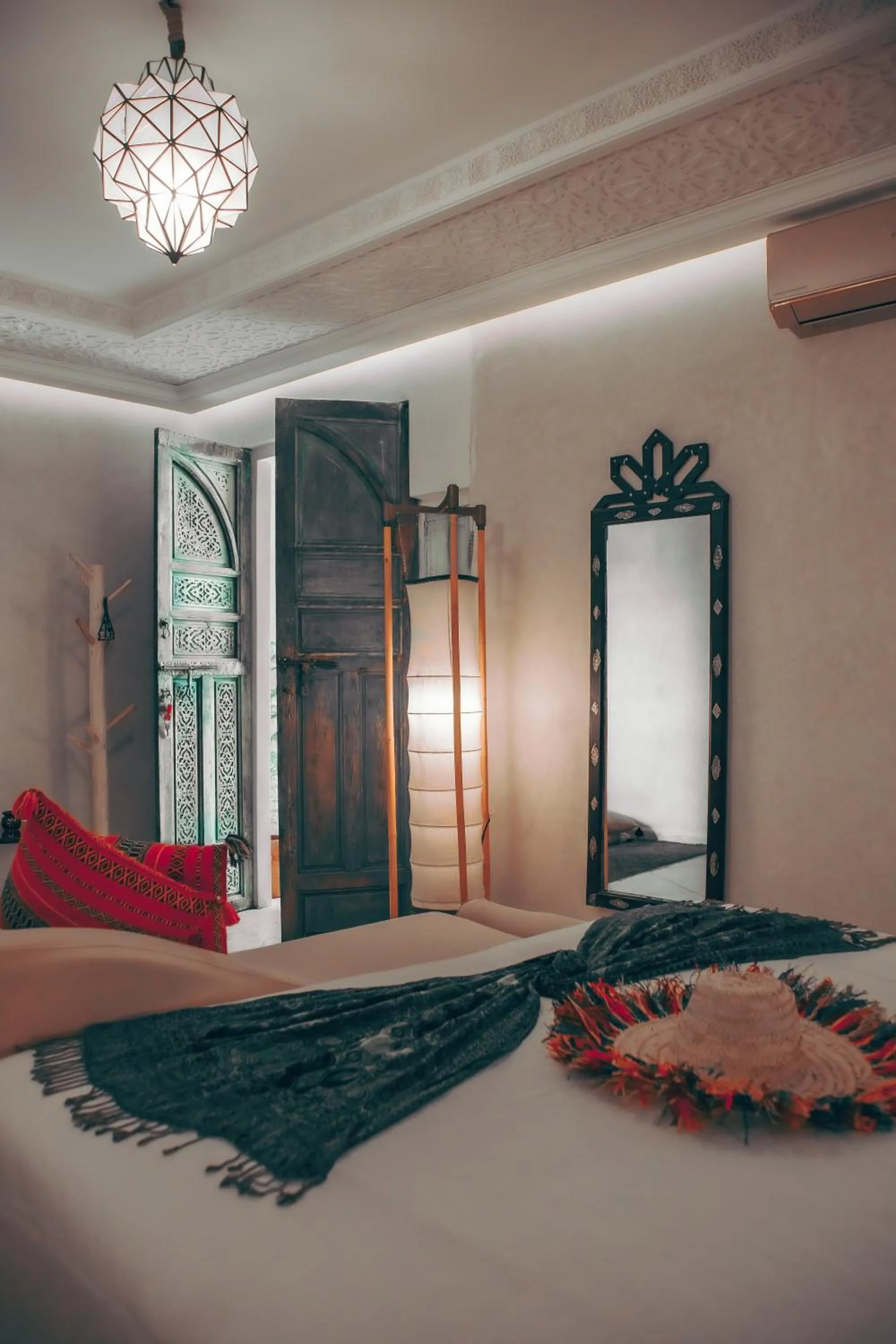 Bed in Riad Tislite & SPA