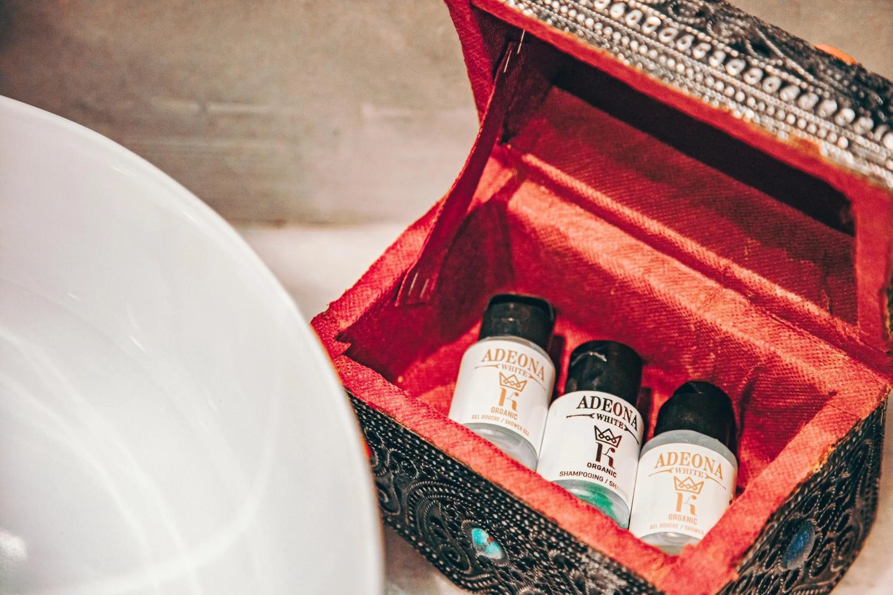 Bathroom in Riad Tislite & SPA