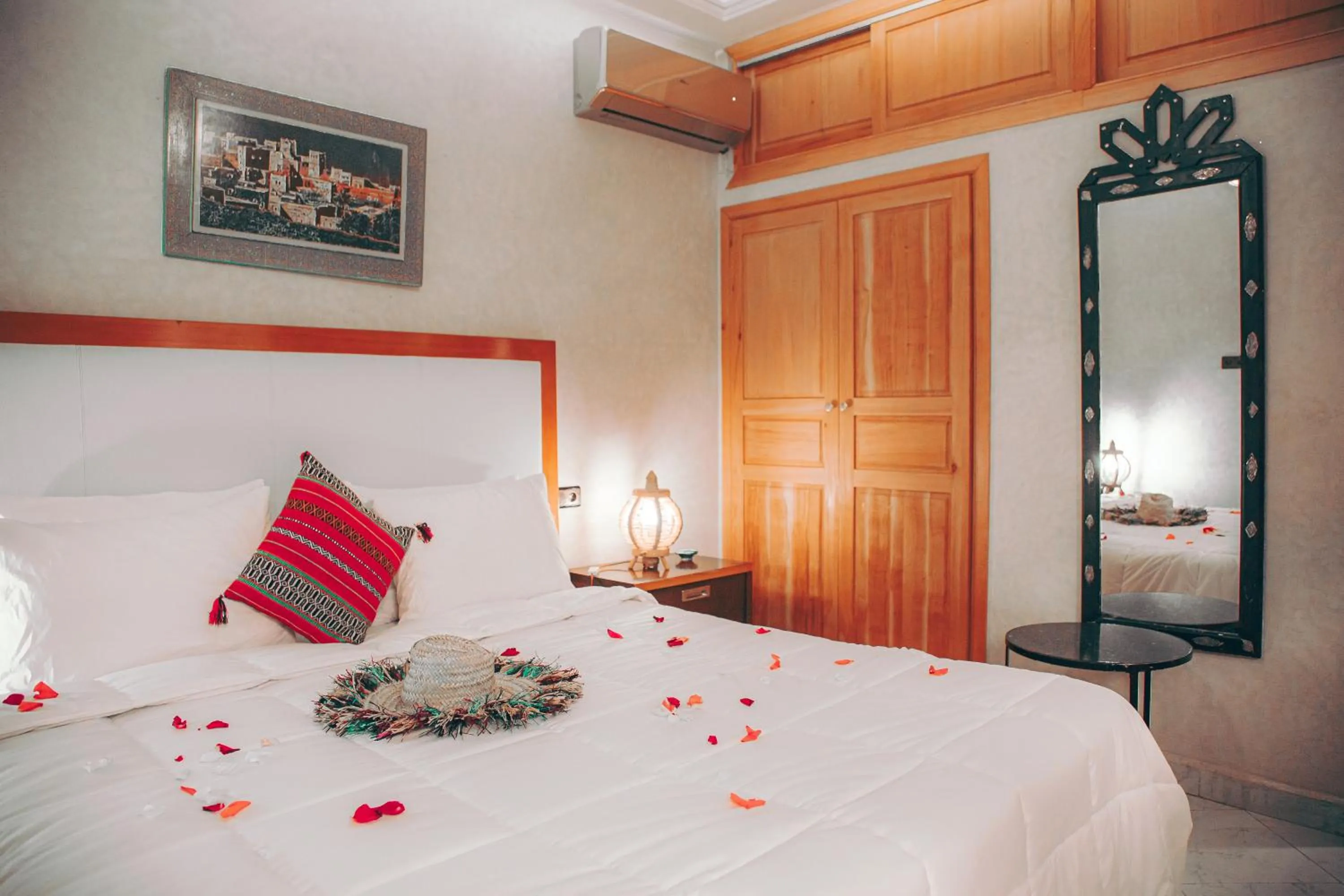 Bed in Riad Tislite & SPA