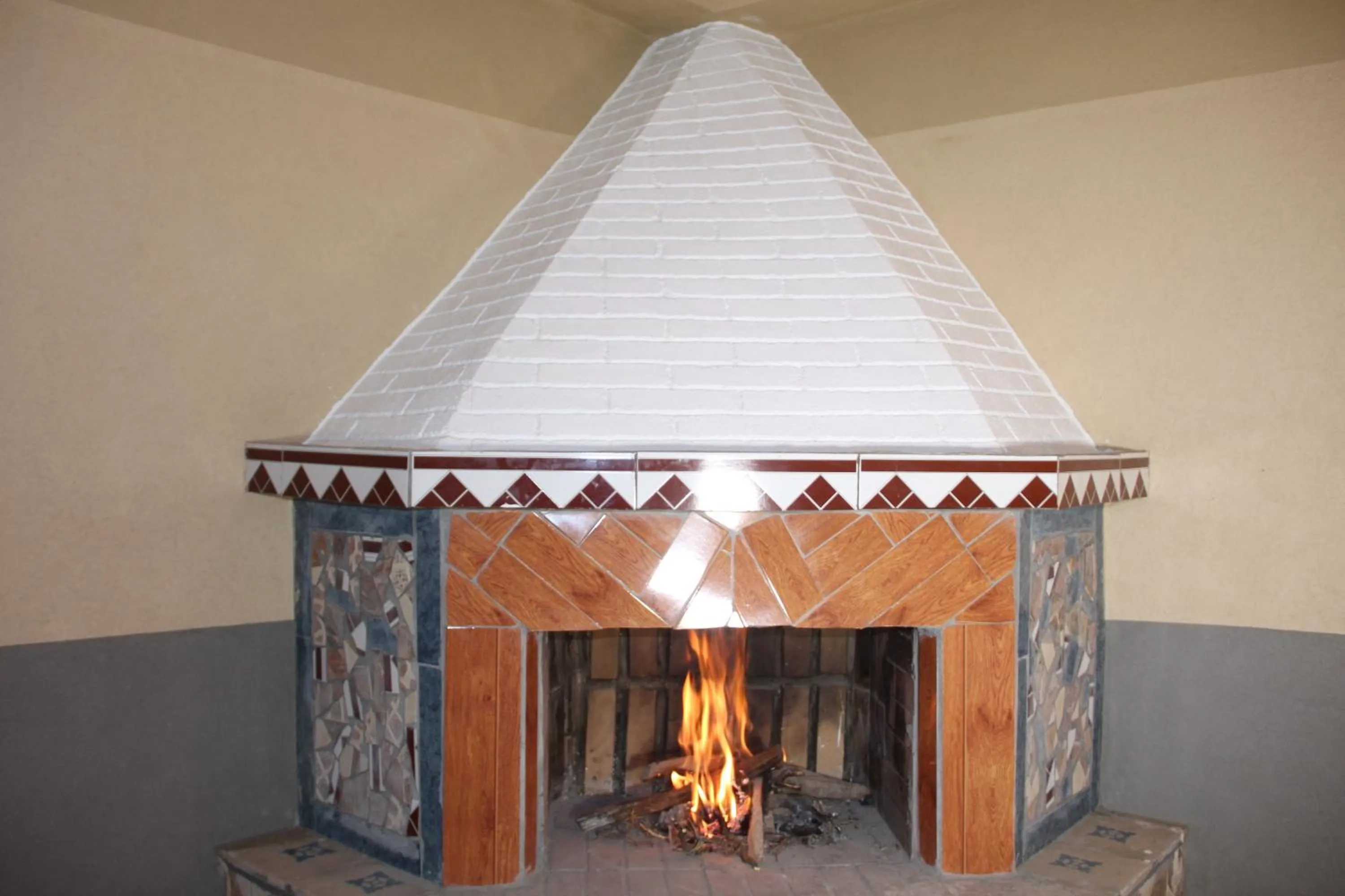 Property building in Dar Imperial