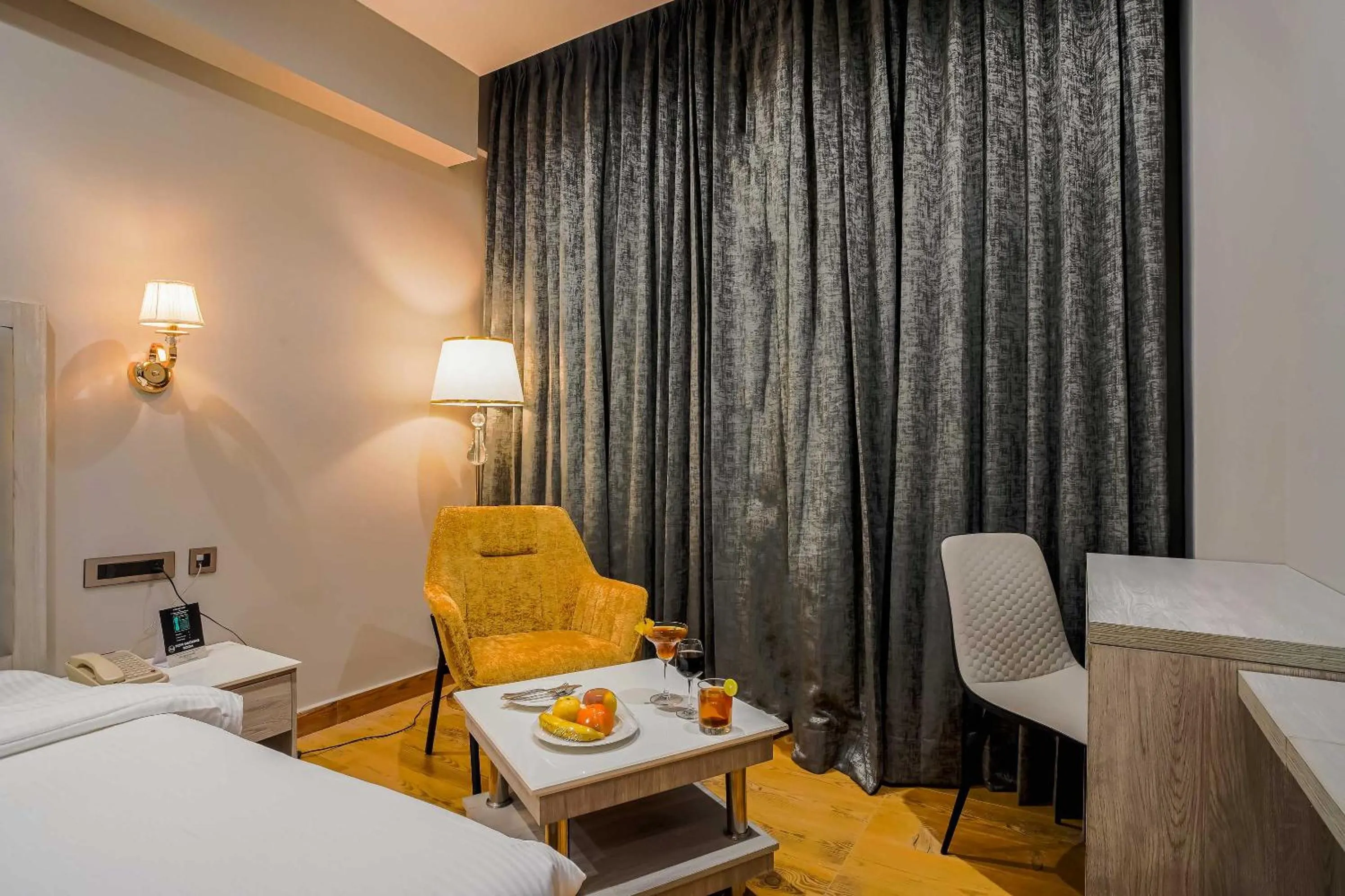 Bedroom, Bed in Clubhouse Hotel by CheckIn Chandigarh Mohali