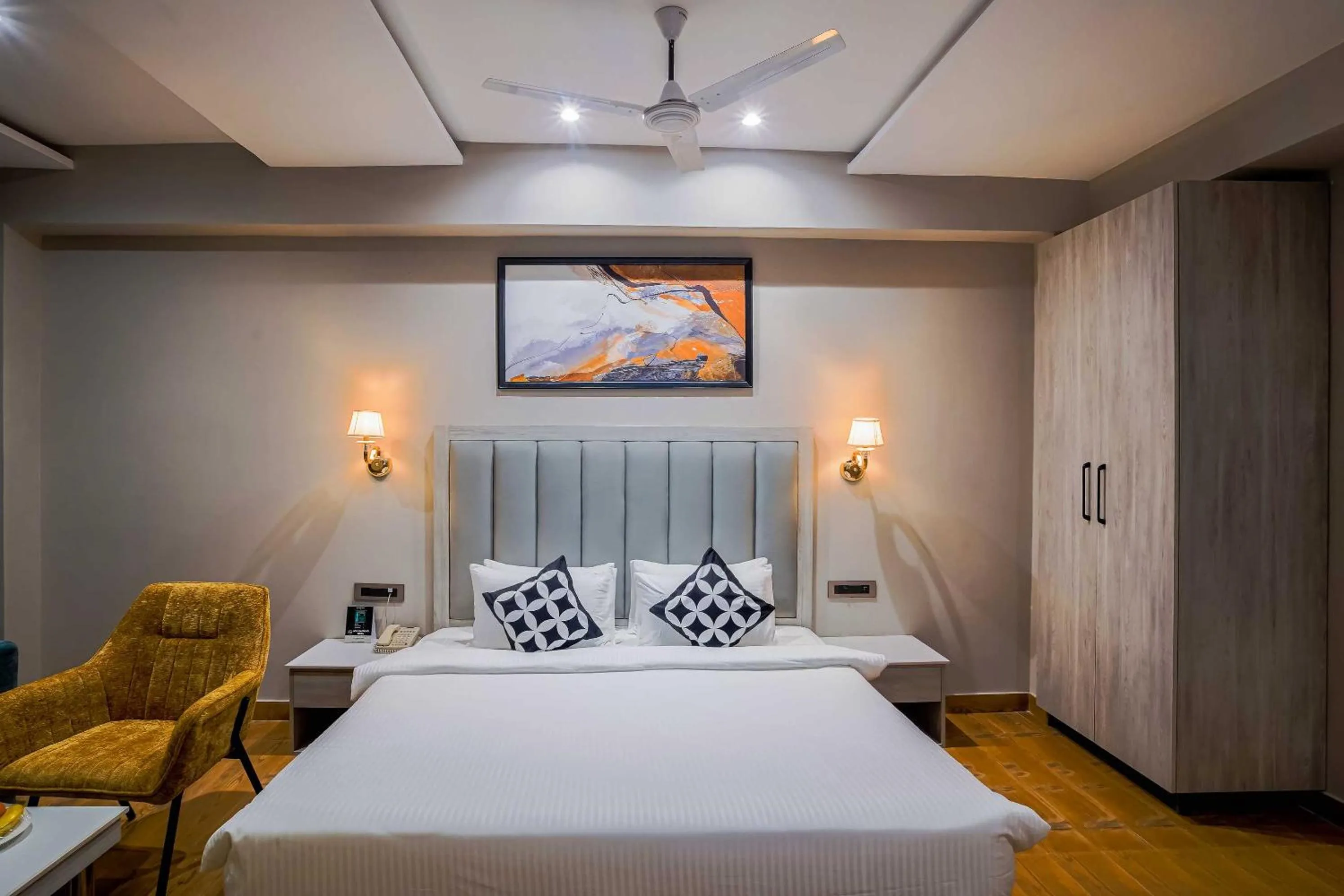 Bedroom, Bed in Clubhouse Hotel by CheckIn Chandigarh Mohali