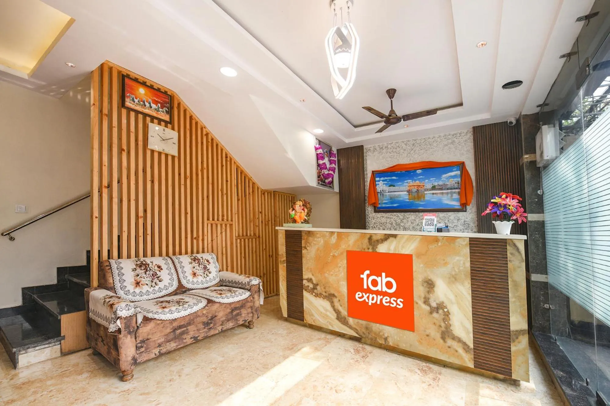 Lobby or reception in FabHotel Golden Tree