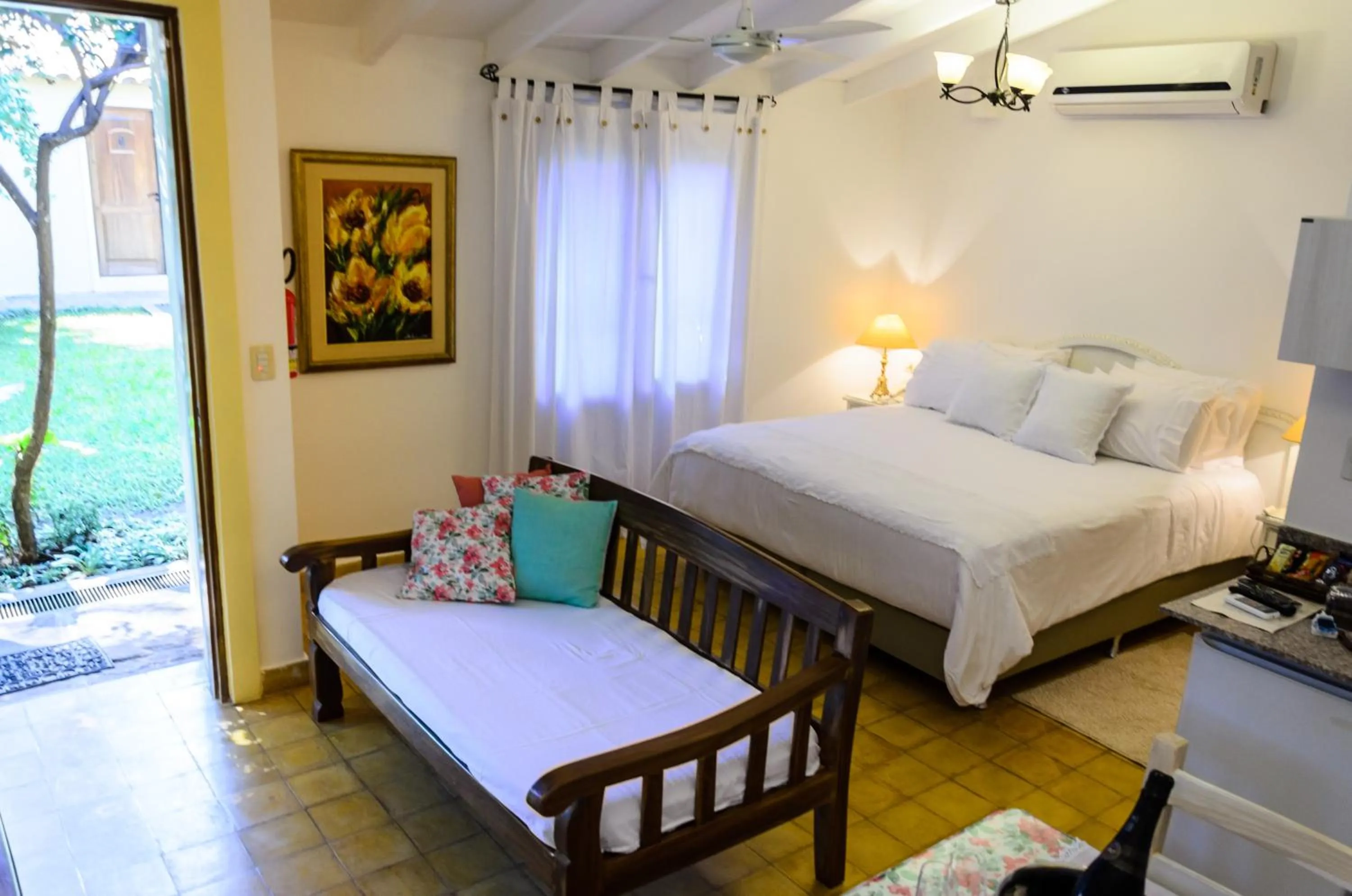Photo of the whole room, Bed in La Casona Hotel Boutique