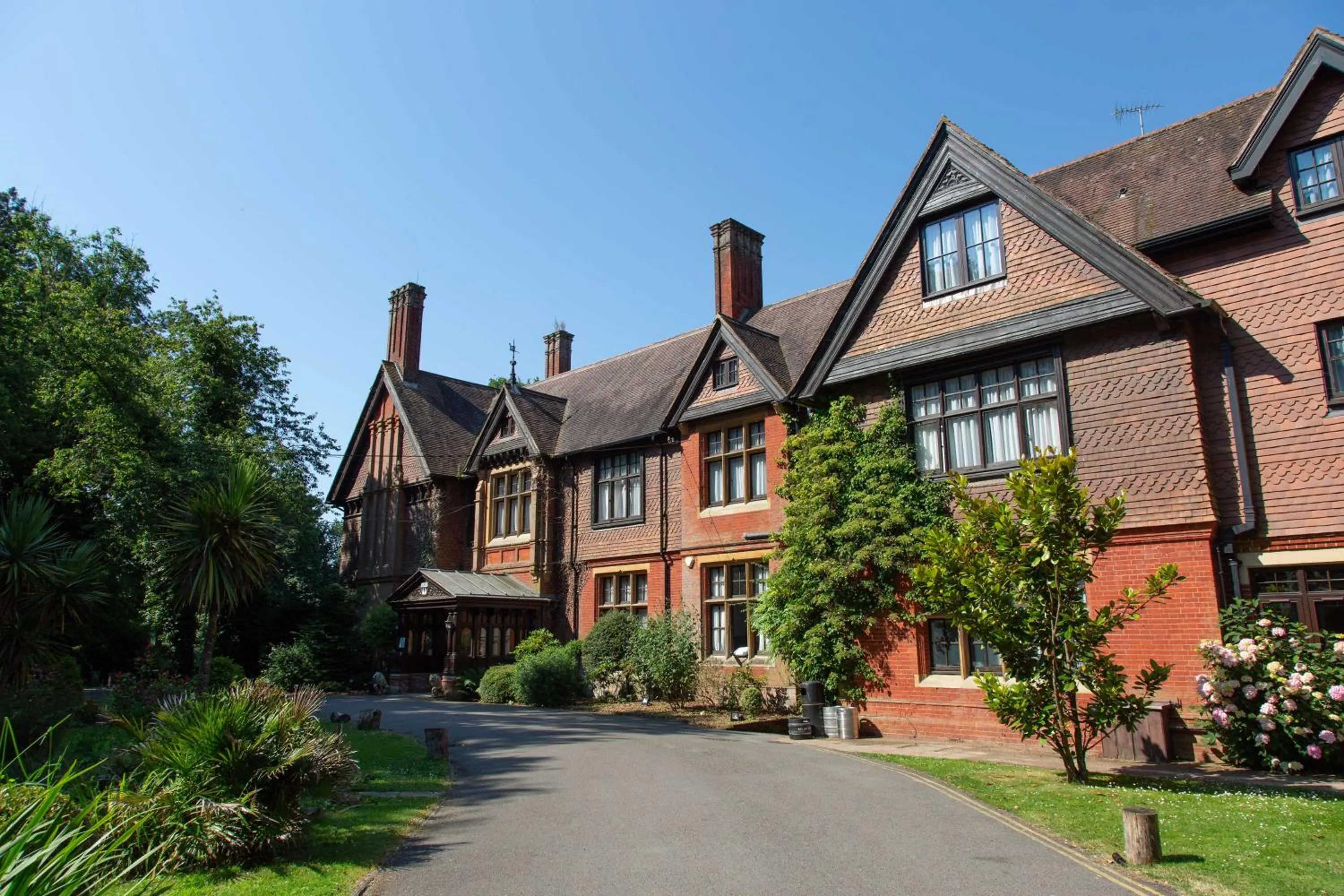 Property building in Stanhill Court Hotel, a member of Radisson Individuals