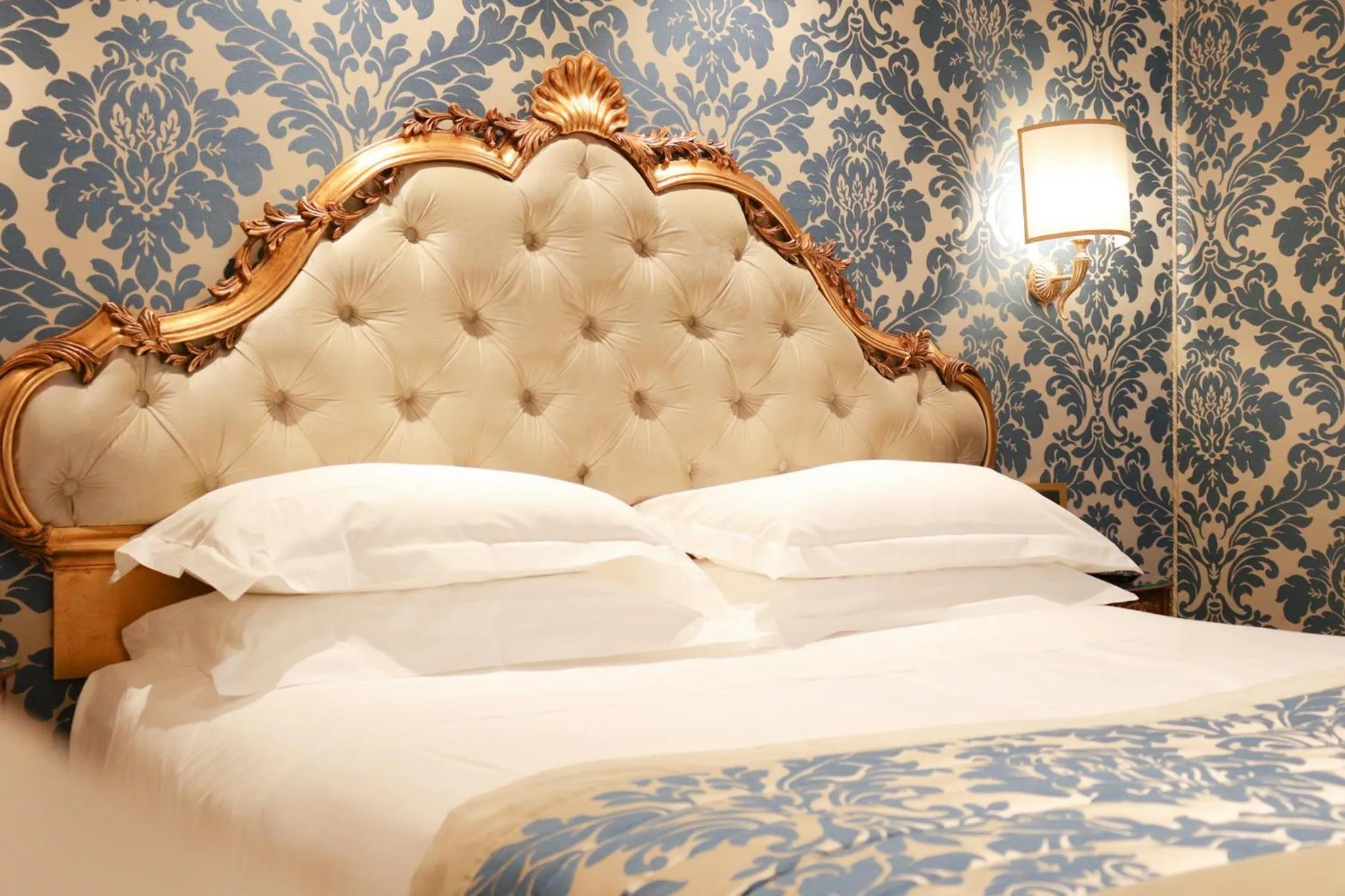Decorative detail, Bed in Hotel Ai Cavalieri di Venezia