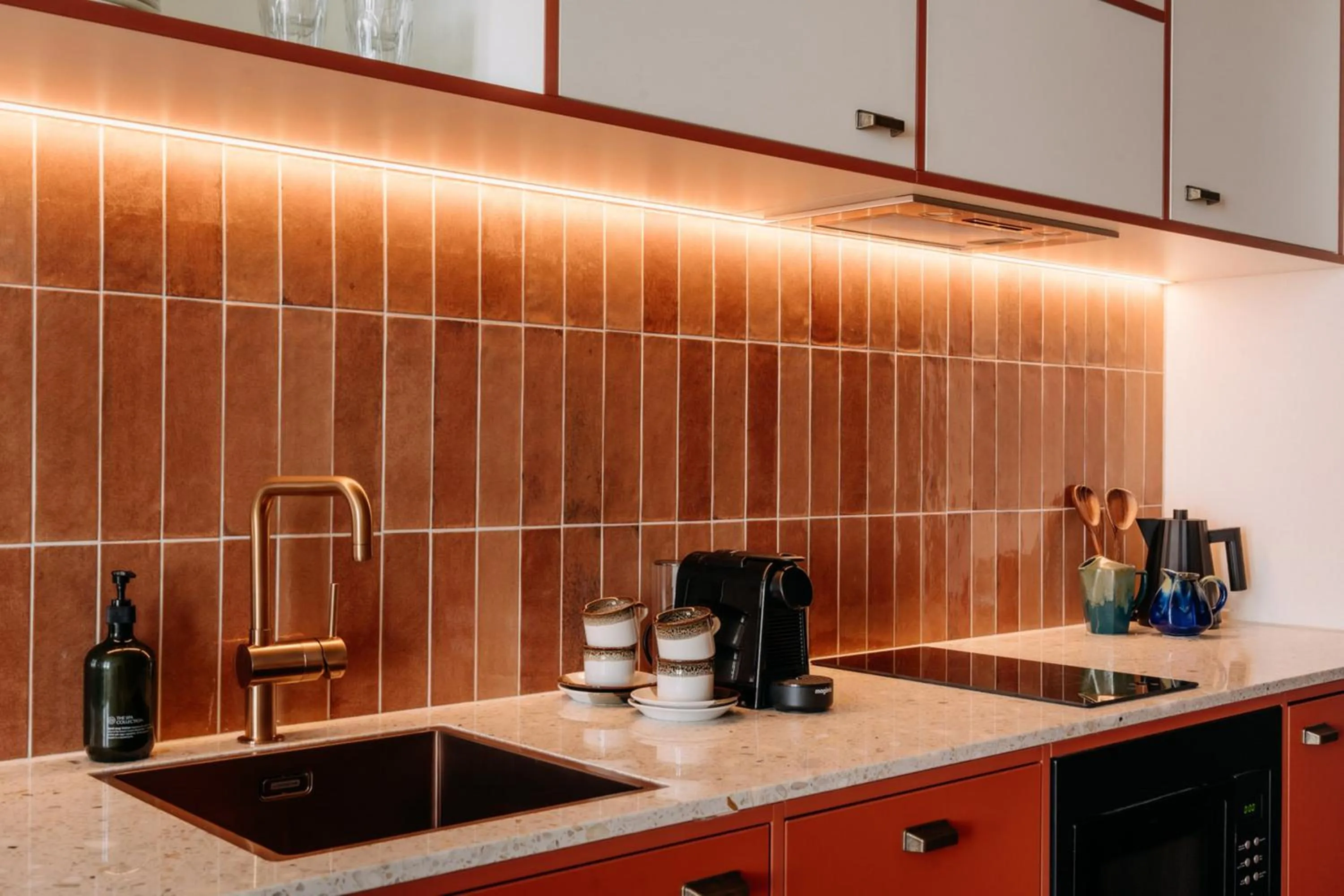 Kitchen or kitchenette in De Plesman Hotel The Hague