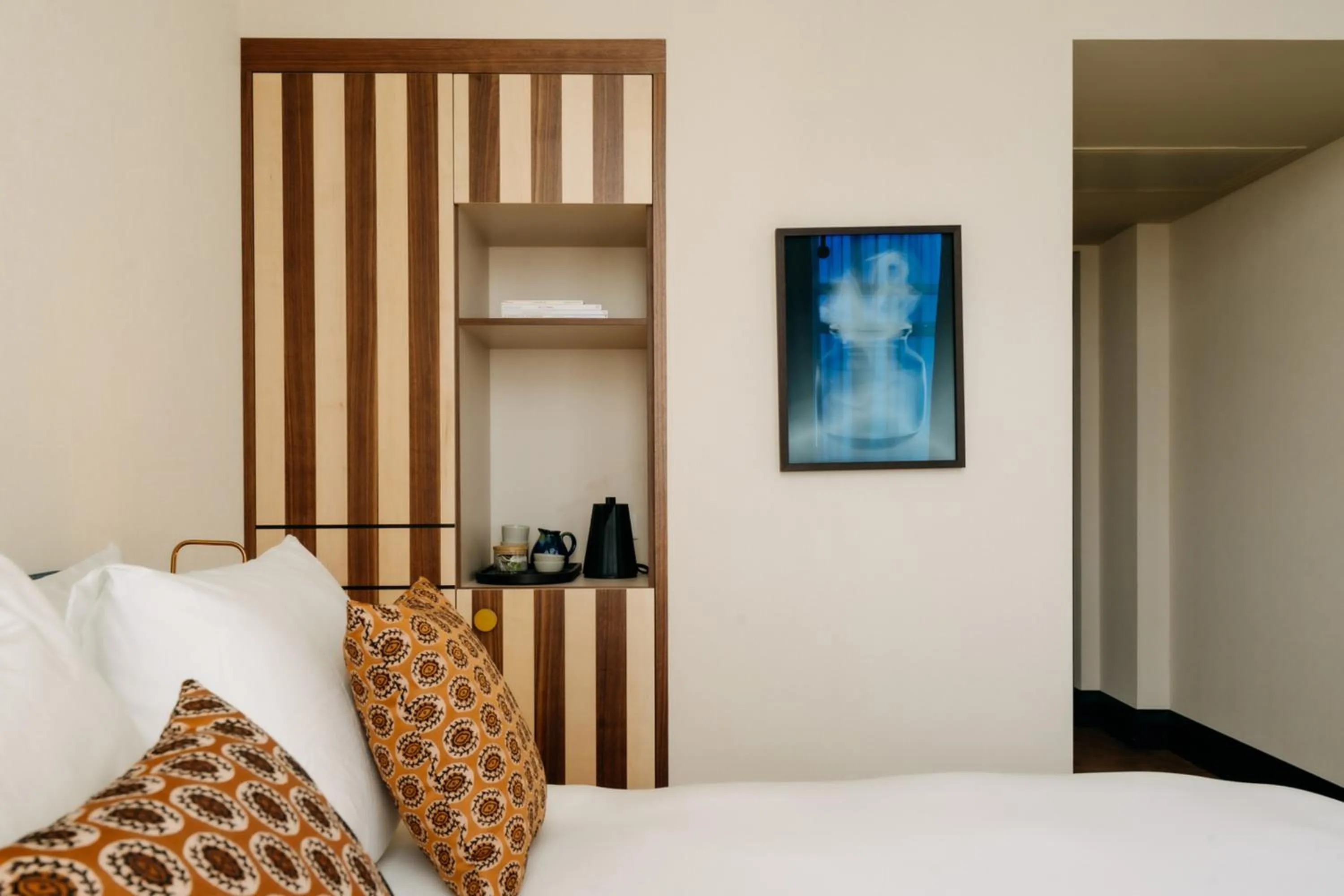 Photo of the whole room, Bed in De Plesman Hotel The Hague