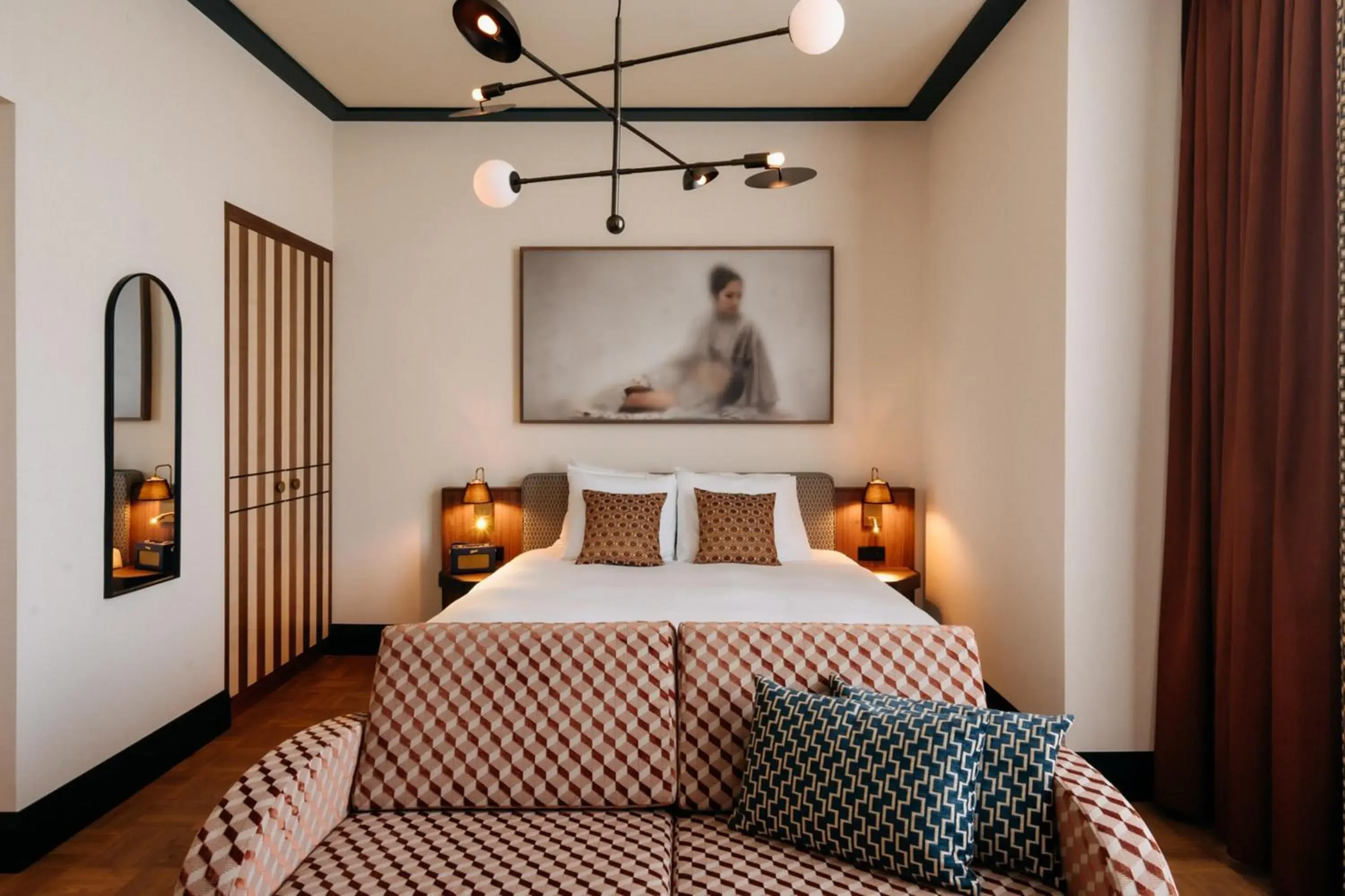 Deluxe Junior Suite in De Plesman Hotel The Hague Deluxe Junior Suite in De Plesman Hotel The Hague