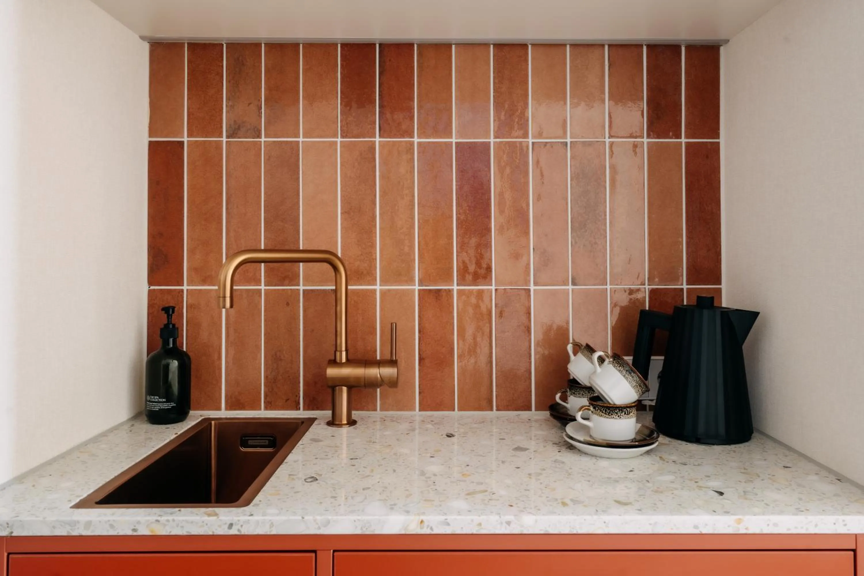 Kitchen or kitchenette in De Plesman Hotel The Hague