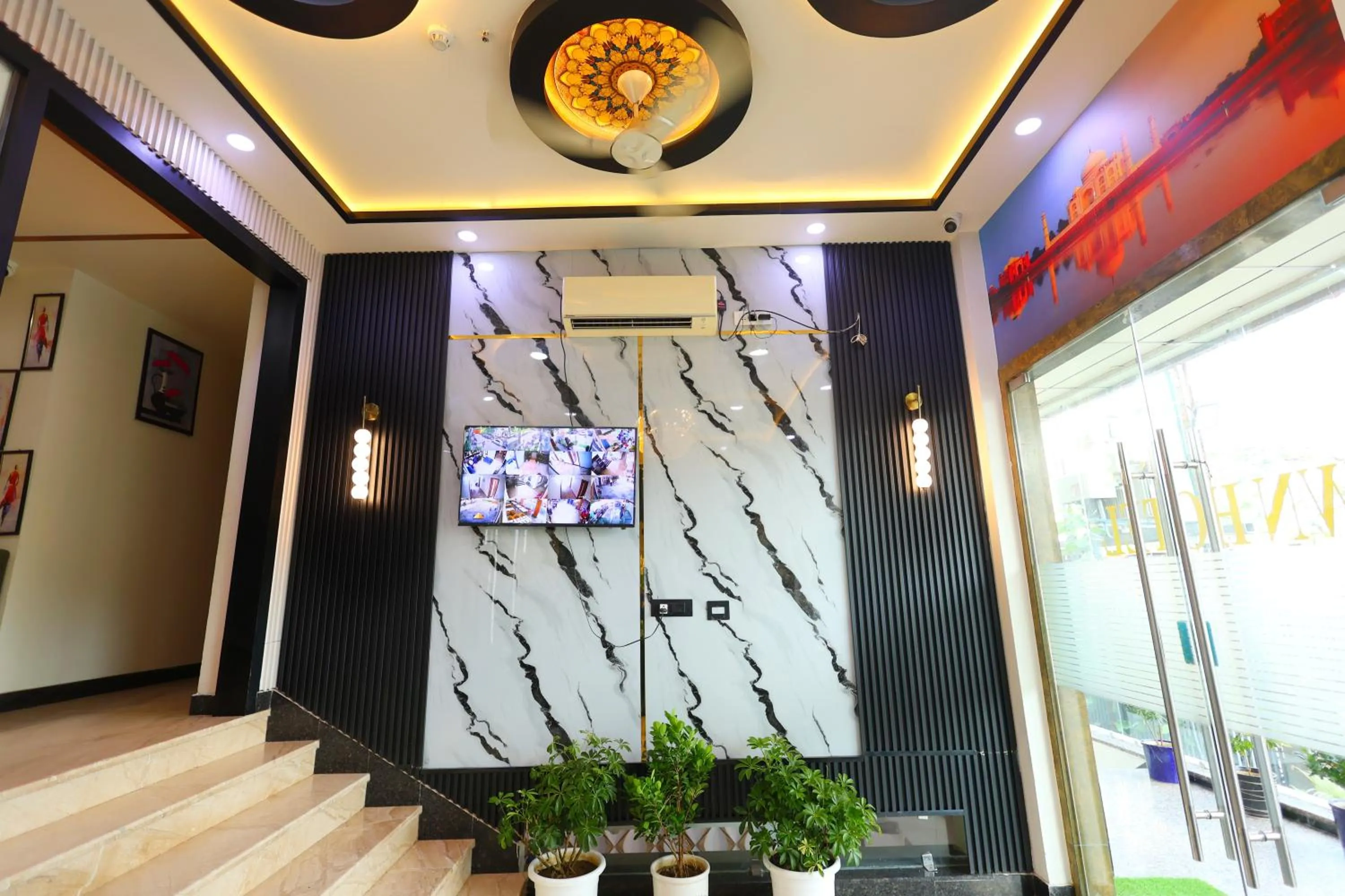 Area and facilities in The Crown Hotel Agra near Taj Mahal & Restaurant