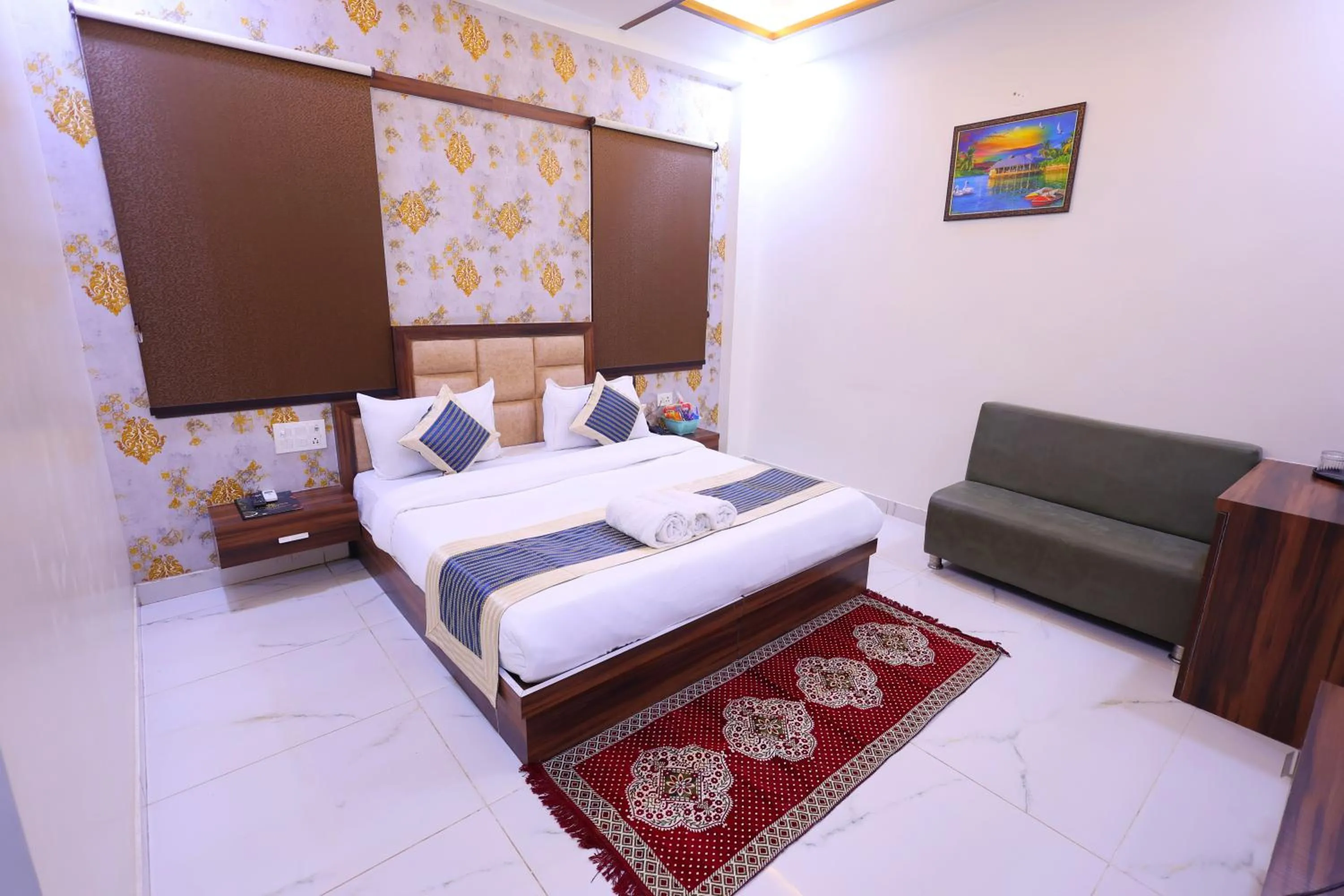 Bedroom, Bed in The Crown Hotel Agra near Taj Mahal & Restaurant