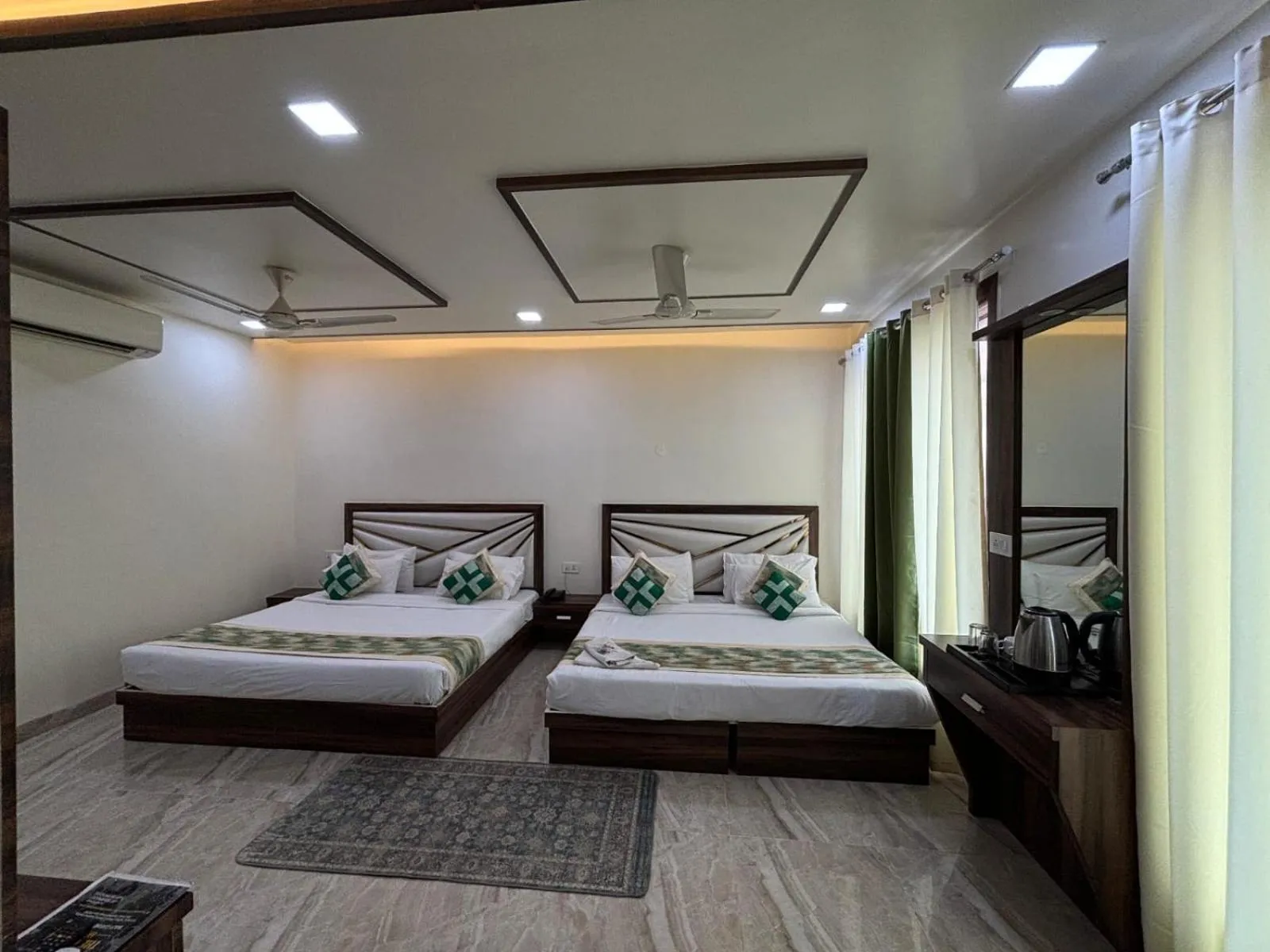 Bedroom, Bed in The Crown Hotel Agra near Taj Mahal & Restaurant