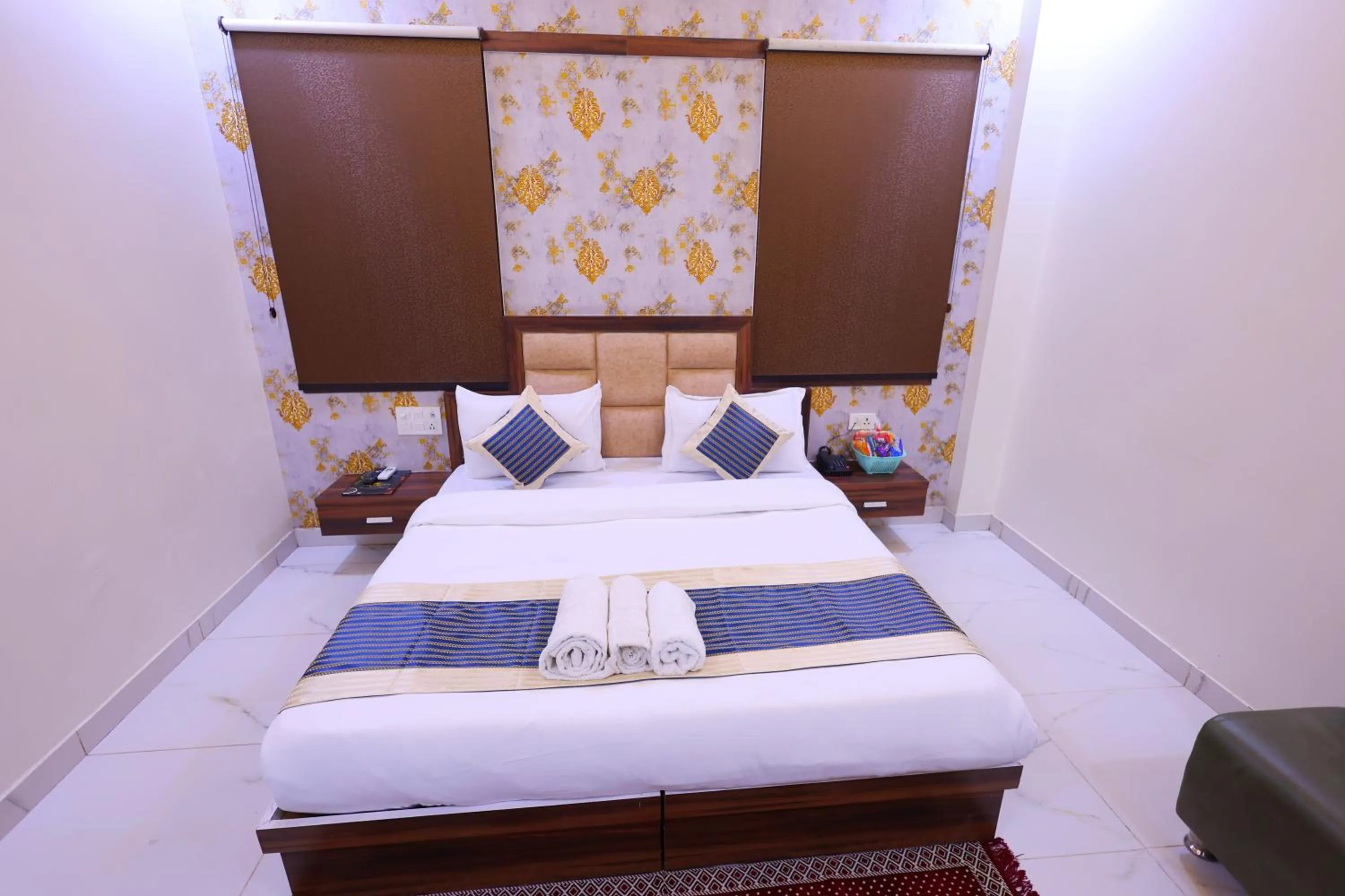 Bedroom, Bed in The Crown Hotel Agra near Taj Mahal & Restaurant