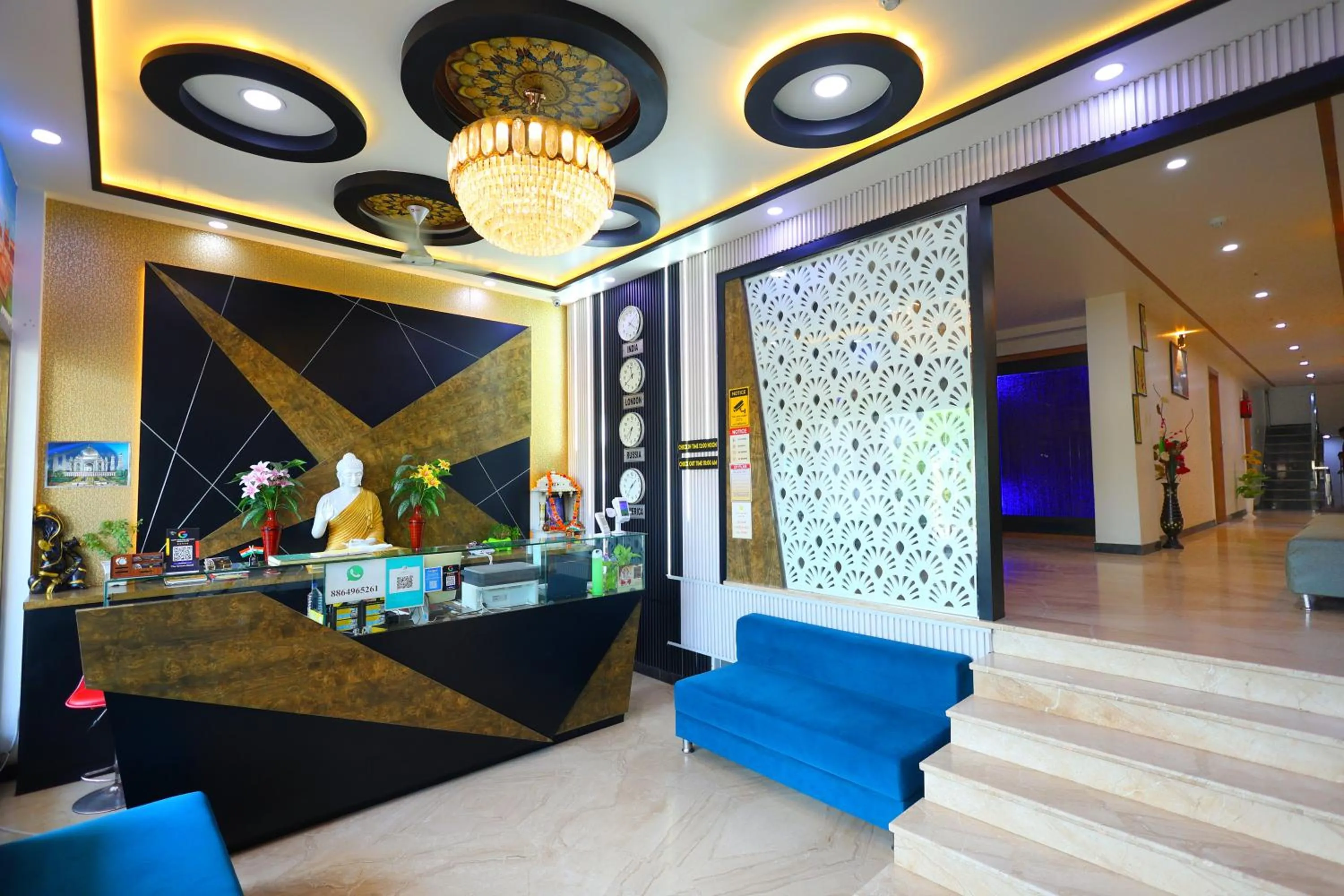 Lobby or reception in The Crown Hotel Agra near Taj Mahal & Restaurant