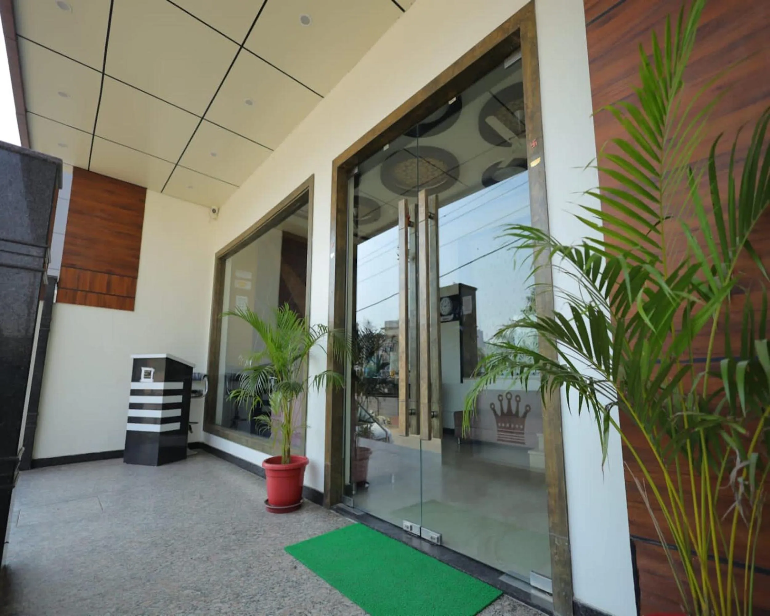 Facade/entrance in The Crown Hotel Agra near Taj Mahal & Restaurant