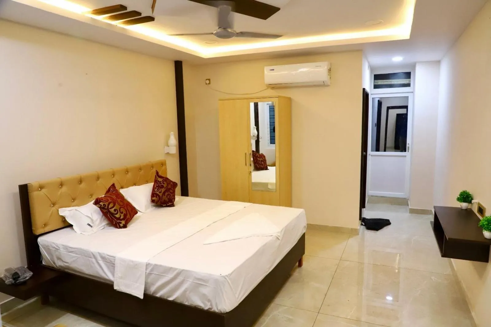 Bed in Gokulam Grand