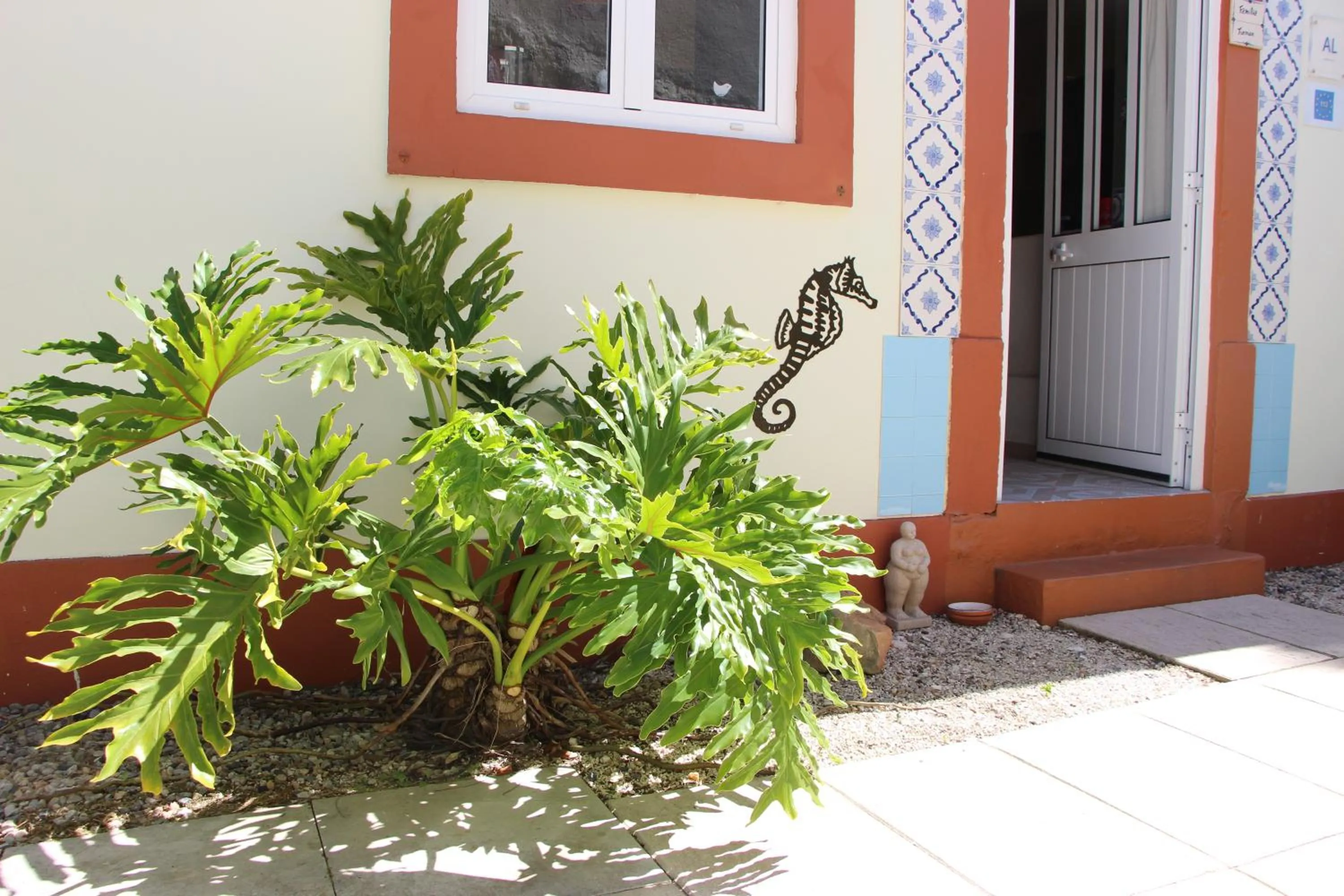 Facade/entrance in Casa o Futuro