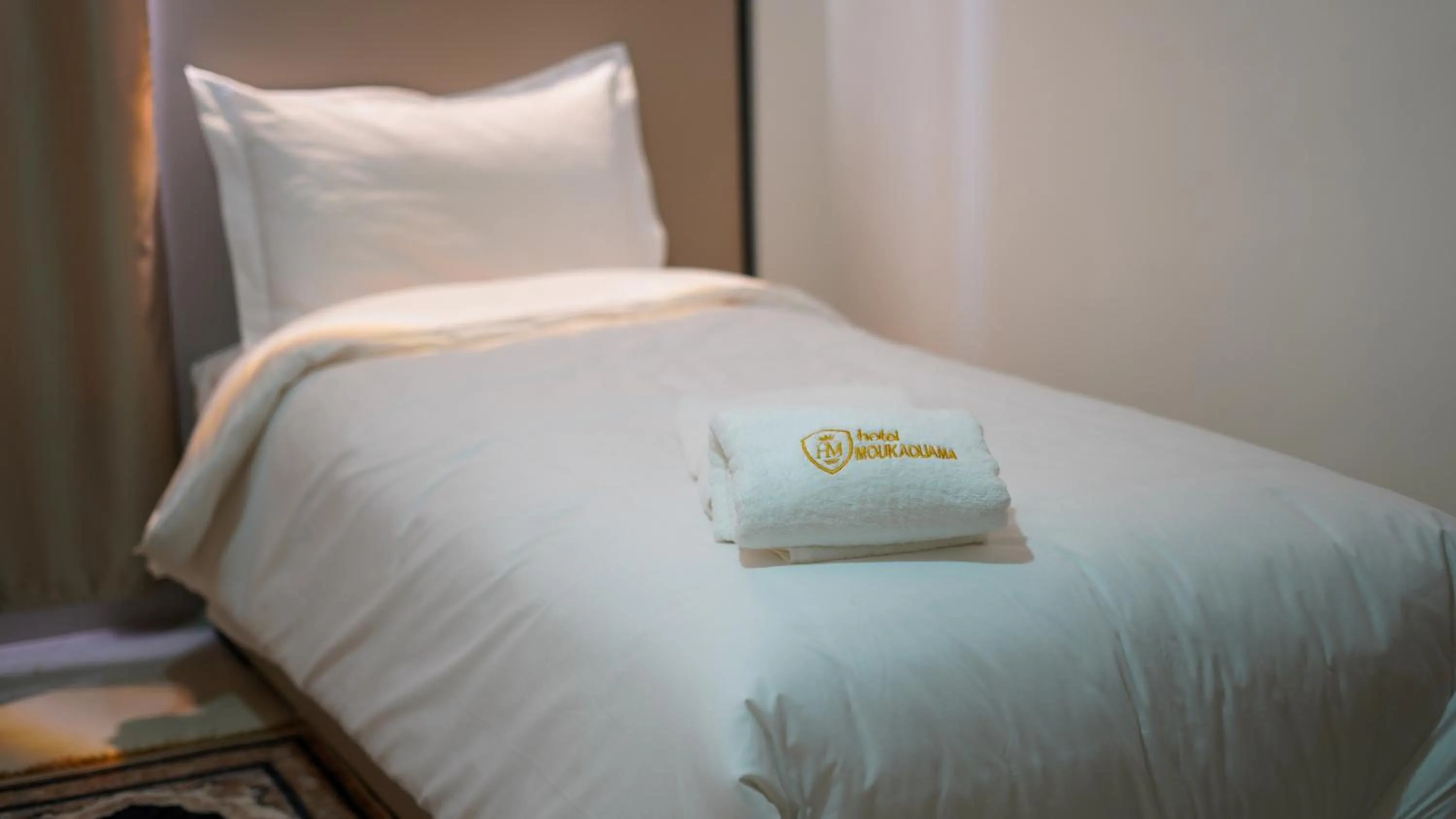 Bed in Hôtel Moukawama Restaurant & SPA Dakhla