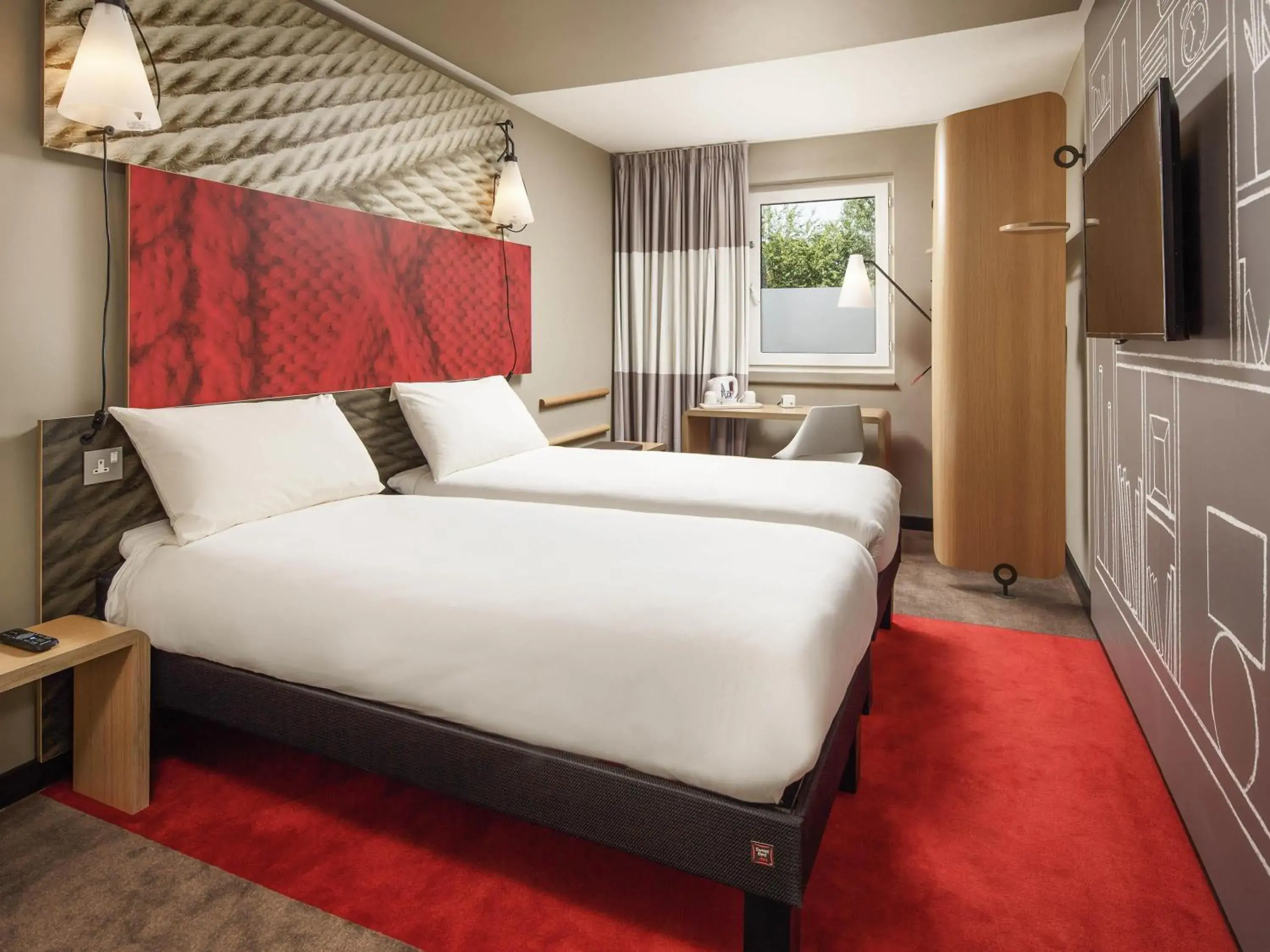 Bedroom, Bed in ibis Lille Centre Grand Palais Bedroom, Bed in ibis Lille Centre Grand Palais