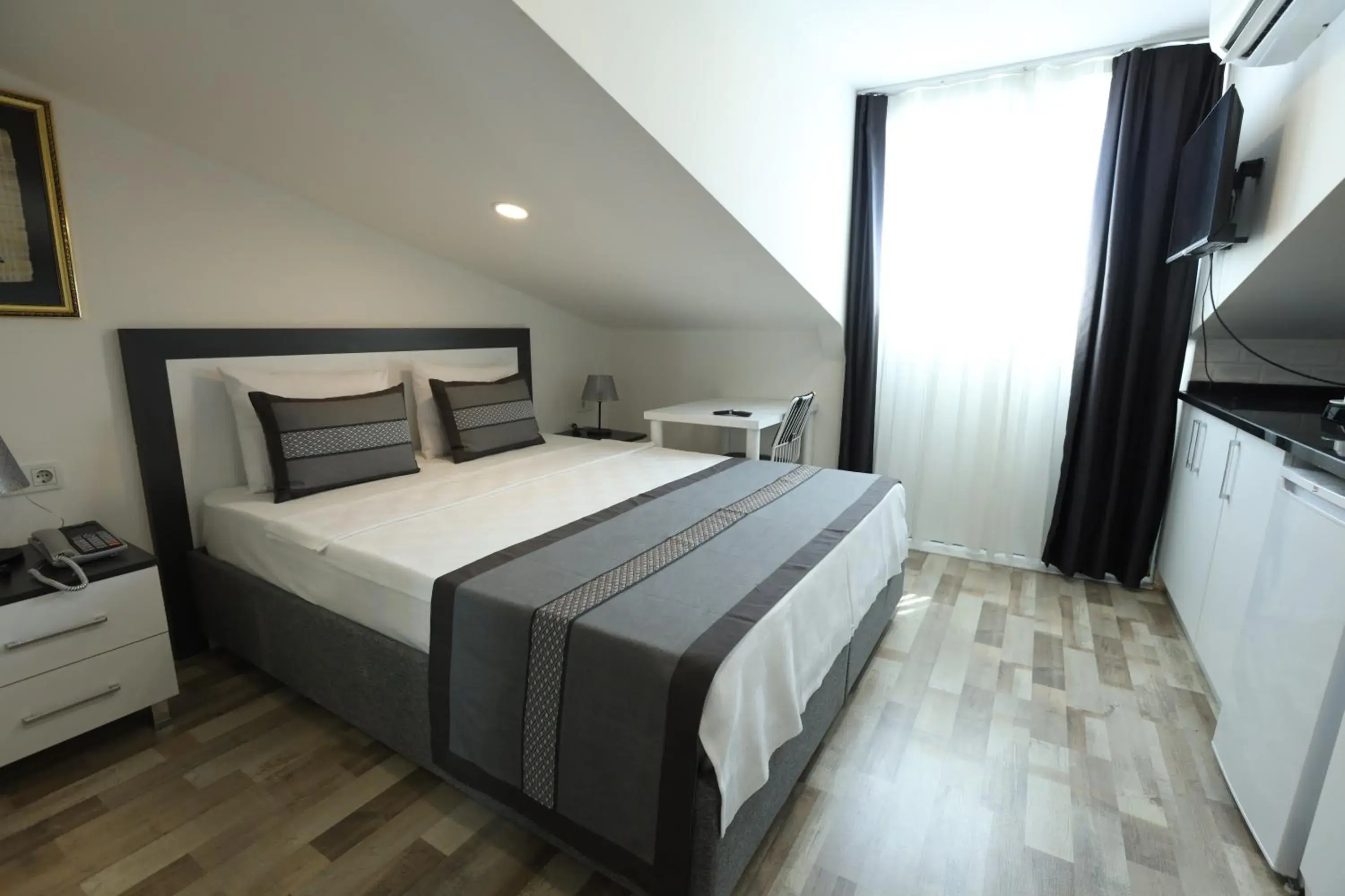 Budget Double Room - single occupancy in Askadar Çatı Otel Budget Double Room - single occupancy in Askadar Çatı Otel