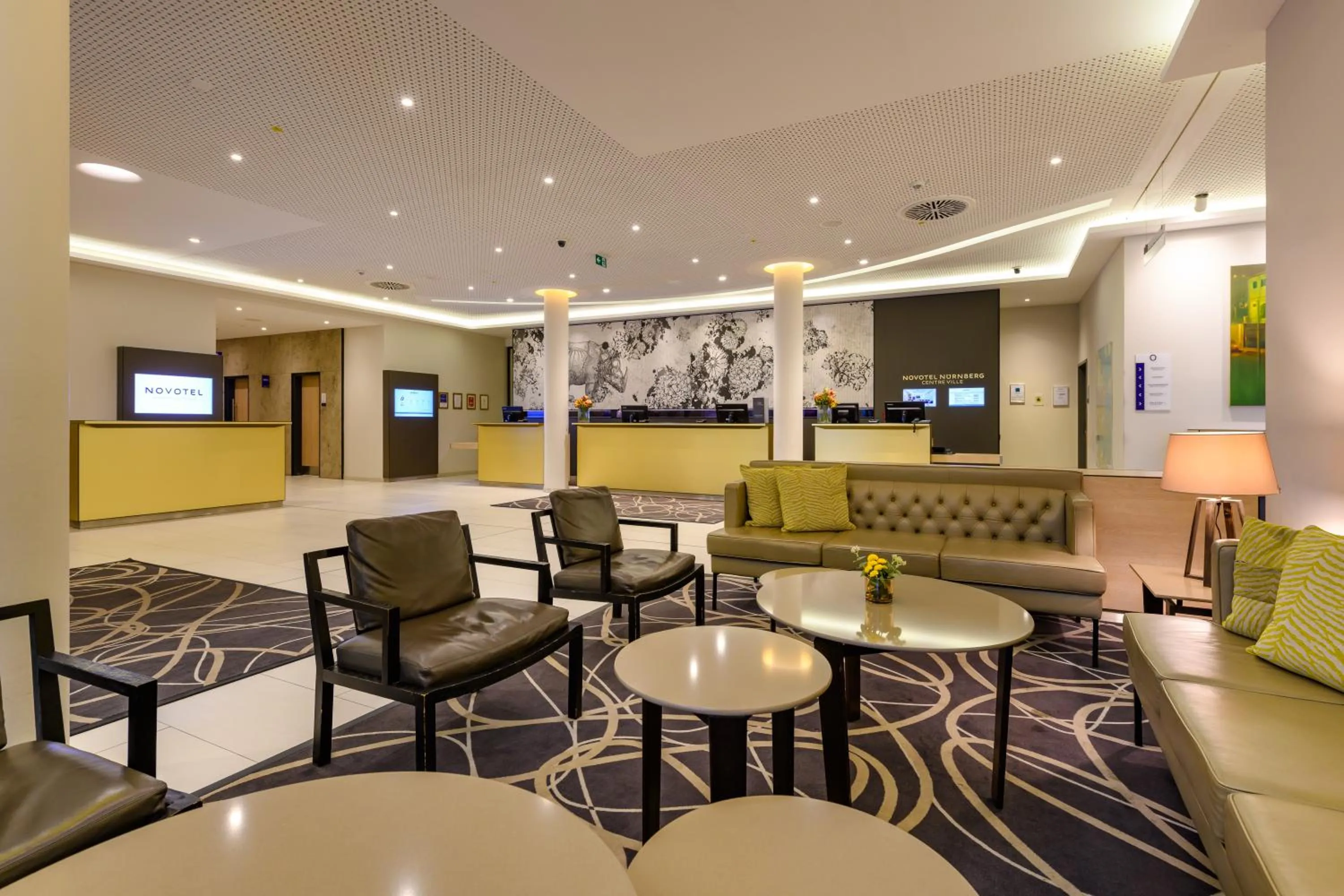 Lobby or reception in Novotel Nürnberg Centre Ville