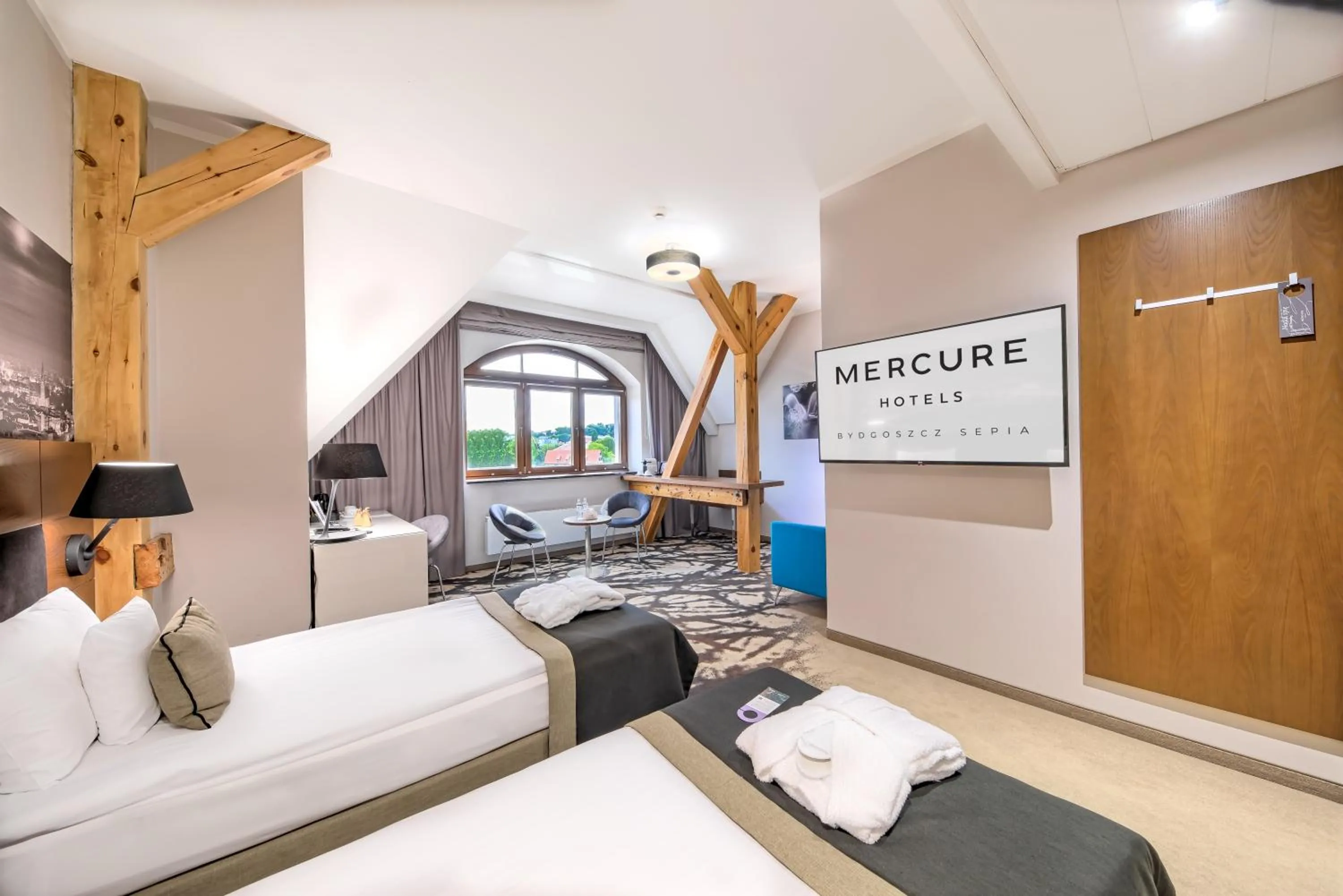 Bed in Mercure Bydgoszcz Sepia