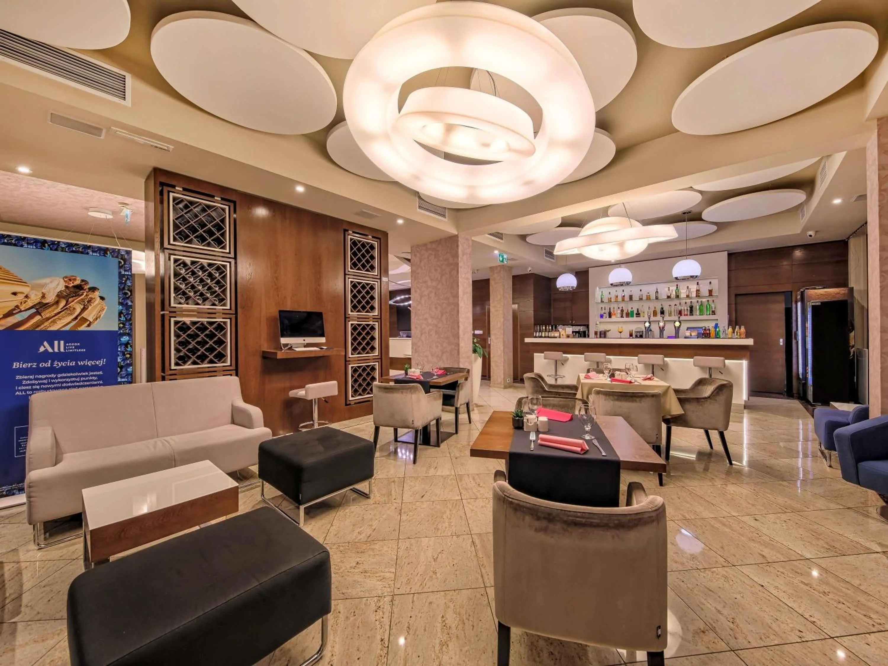 Property building in Mercure Bydgoszcz Sepia