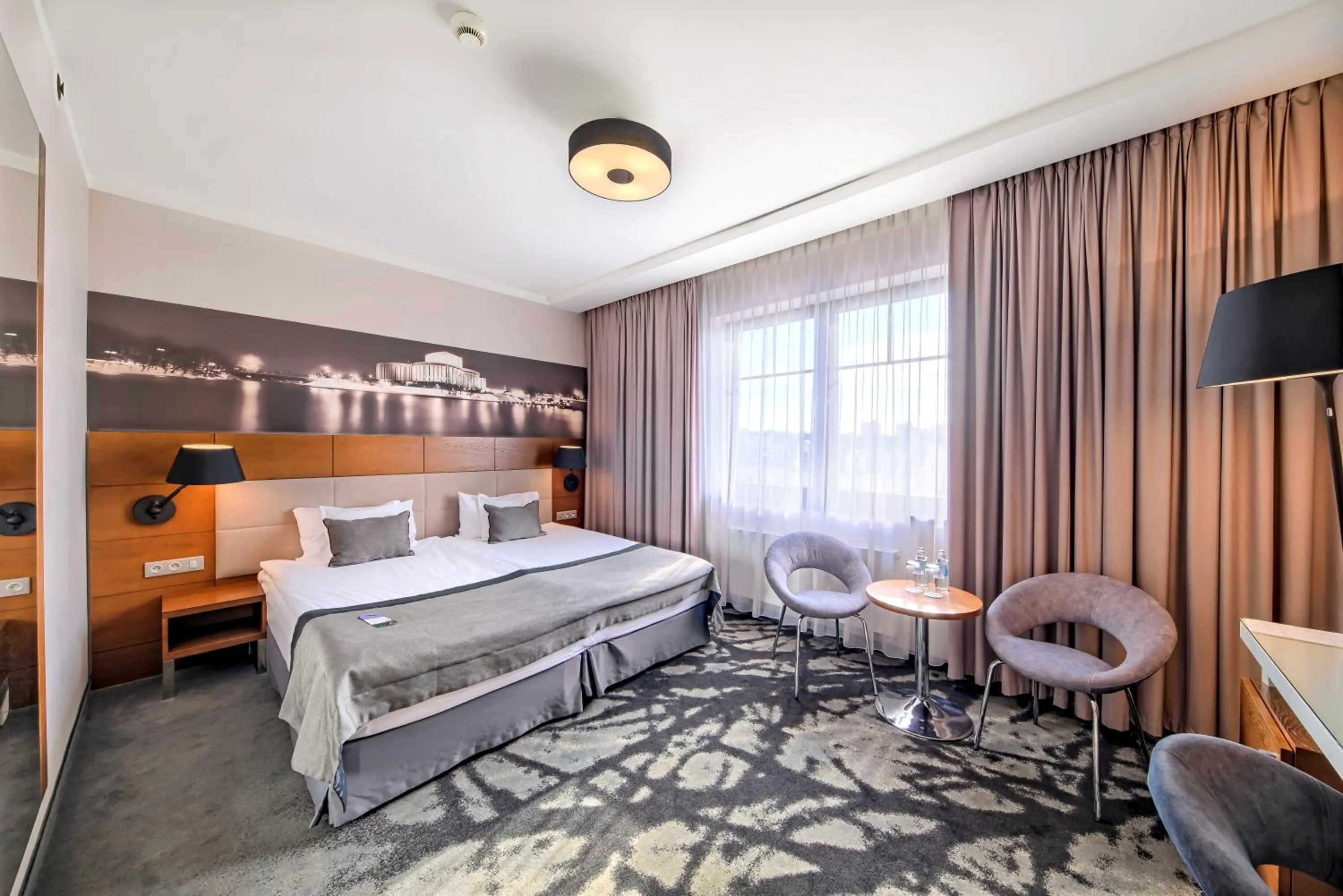 Bed in Mercure Bydgoszcz Sepia