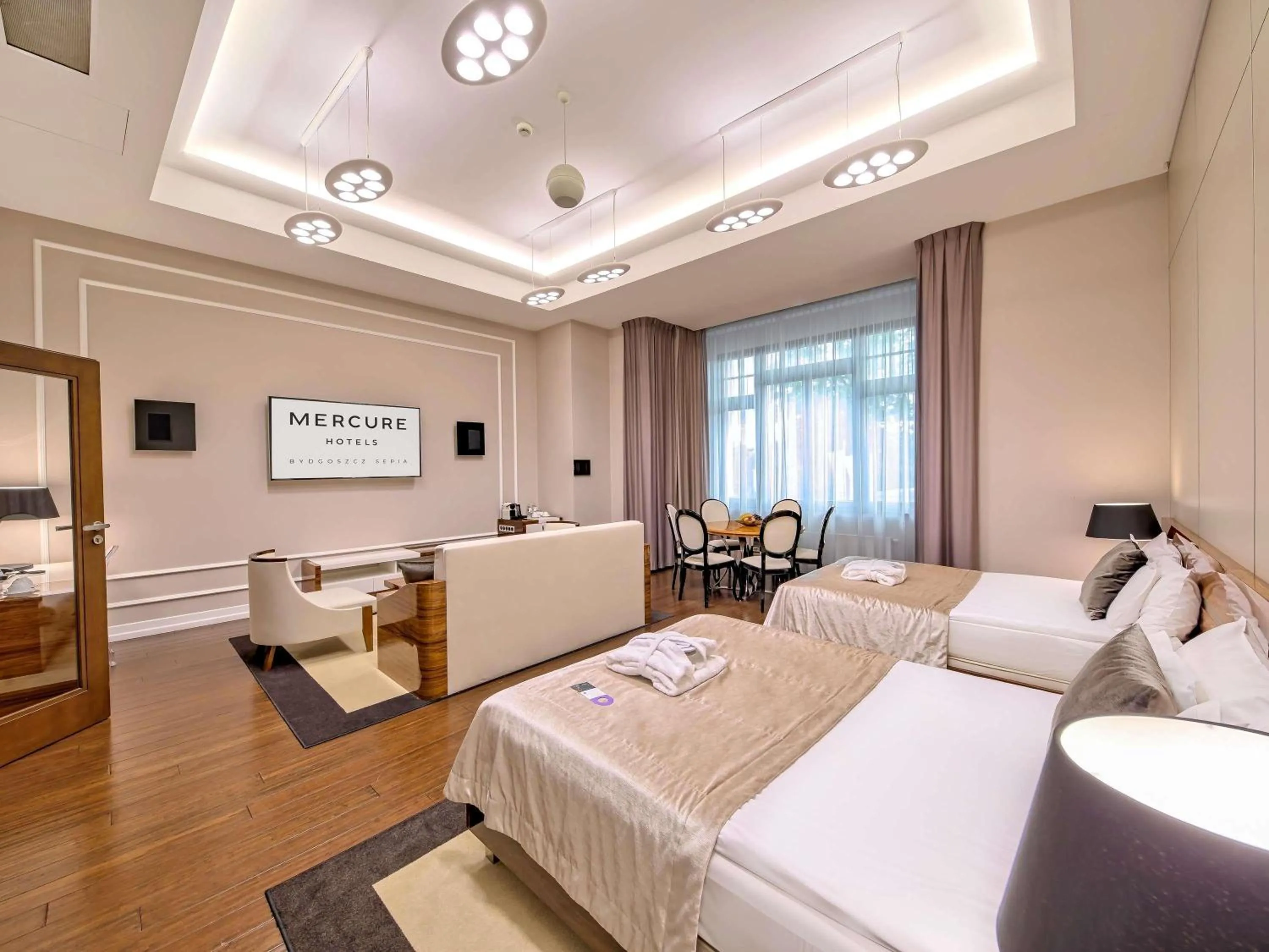 Bedroom, Bed in Mercure Bydgoszcz Sepia