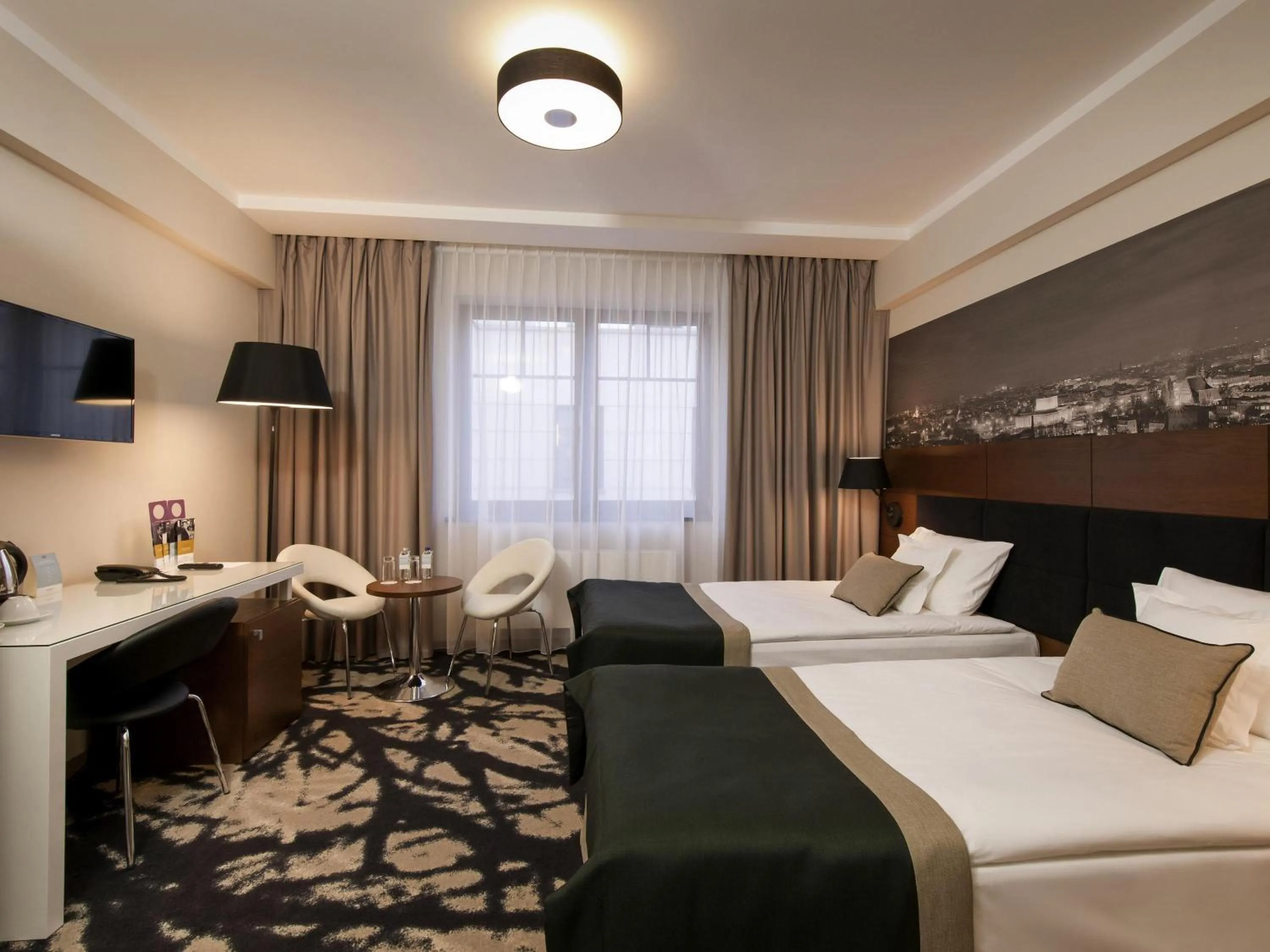 Bedroom, Bed in Mercure Bydgoszcz Sepia