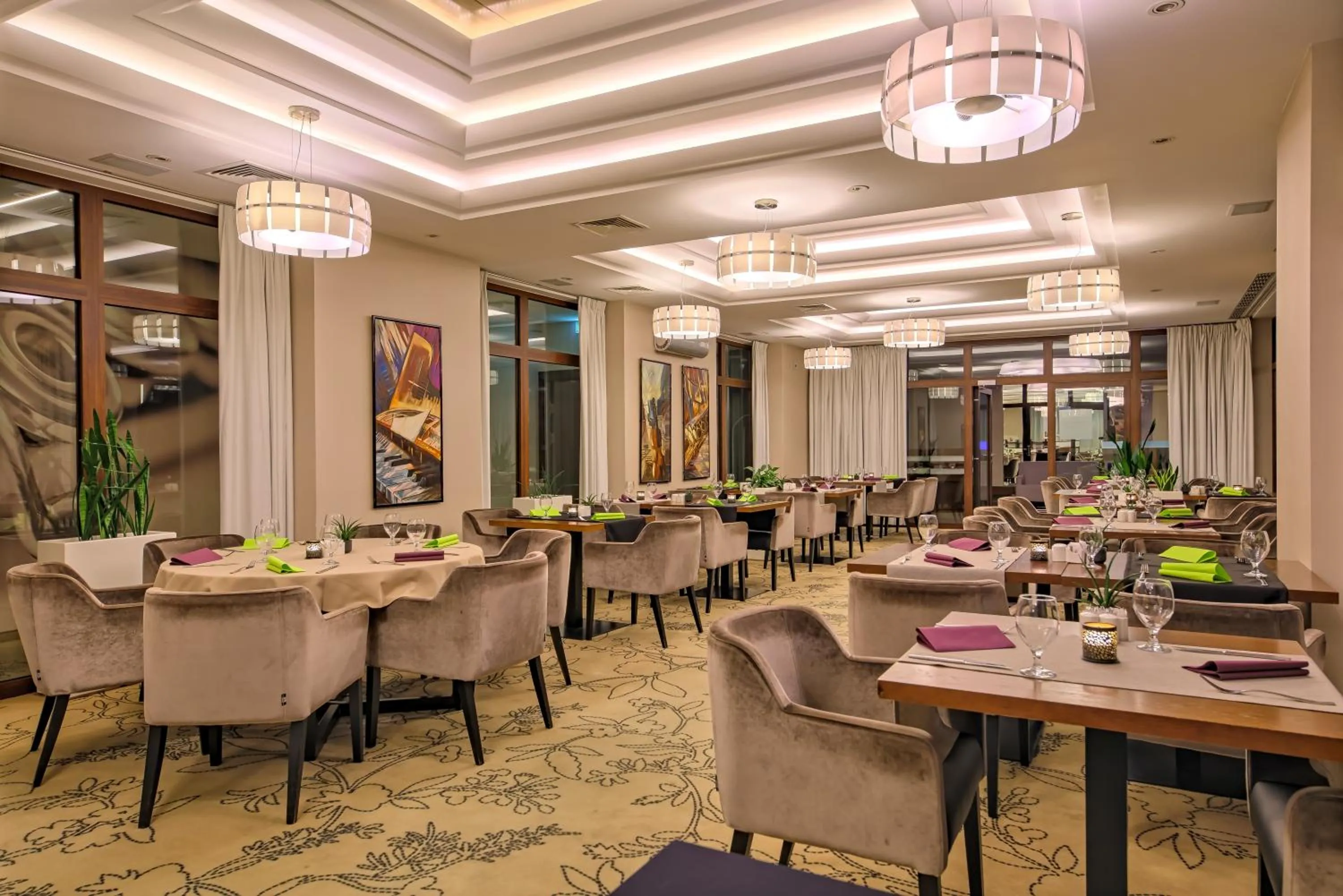 Restaurant/places to eat in Mercure Bydgoszcz Sepia