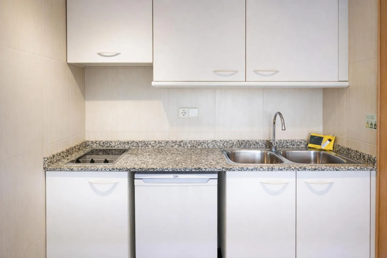 kitchen in Apartamentos Vistasol