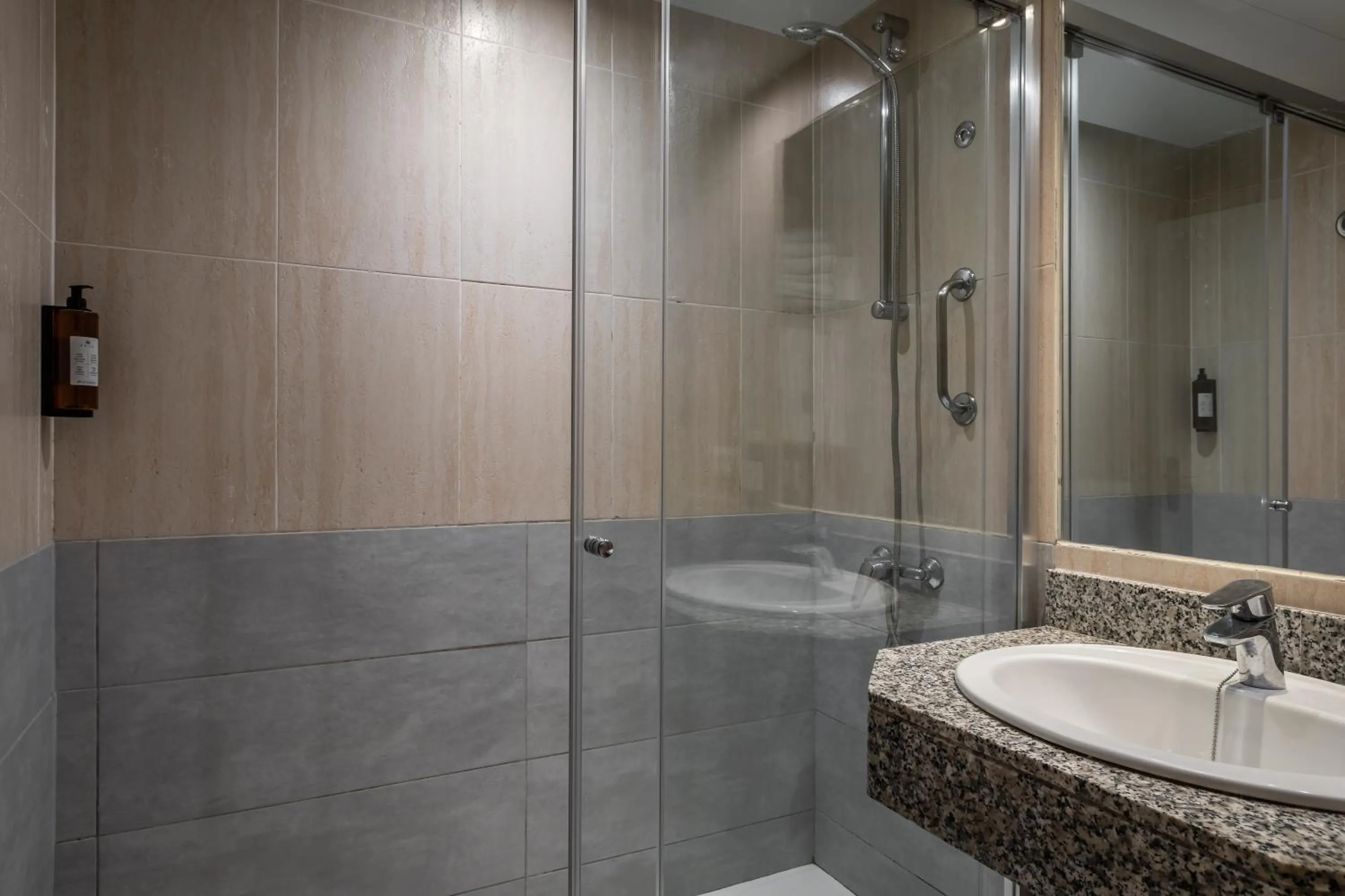 Bathroom in Apartamentos Vistasol