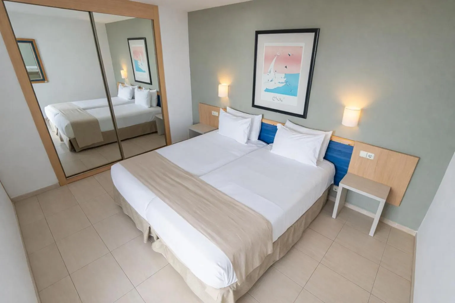 Bedroom, Bed in Apartamentos Vistasol